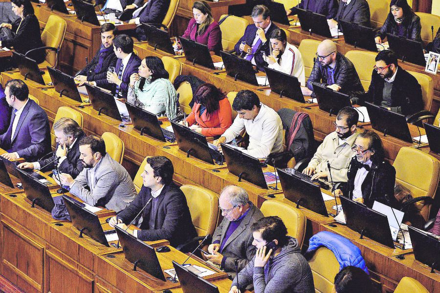 Camara de Diputados 19 Junio (42197860)