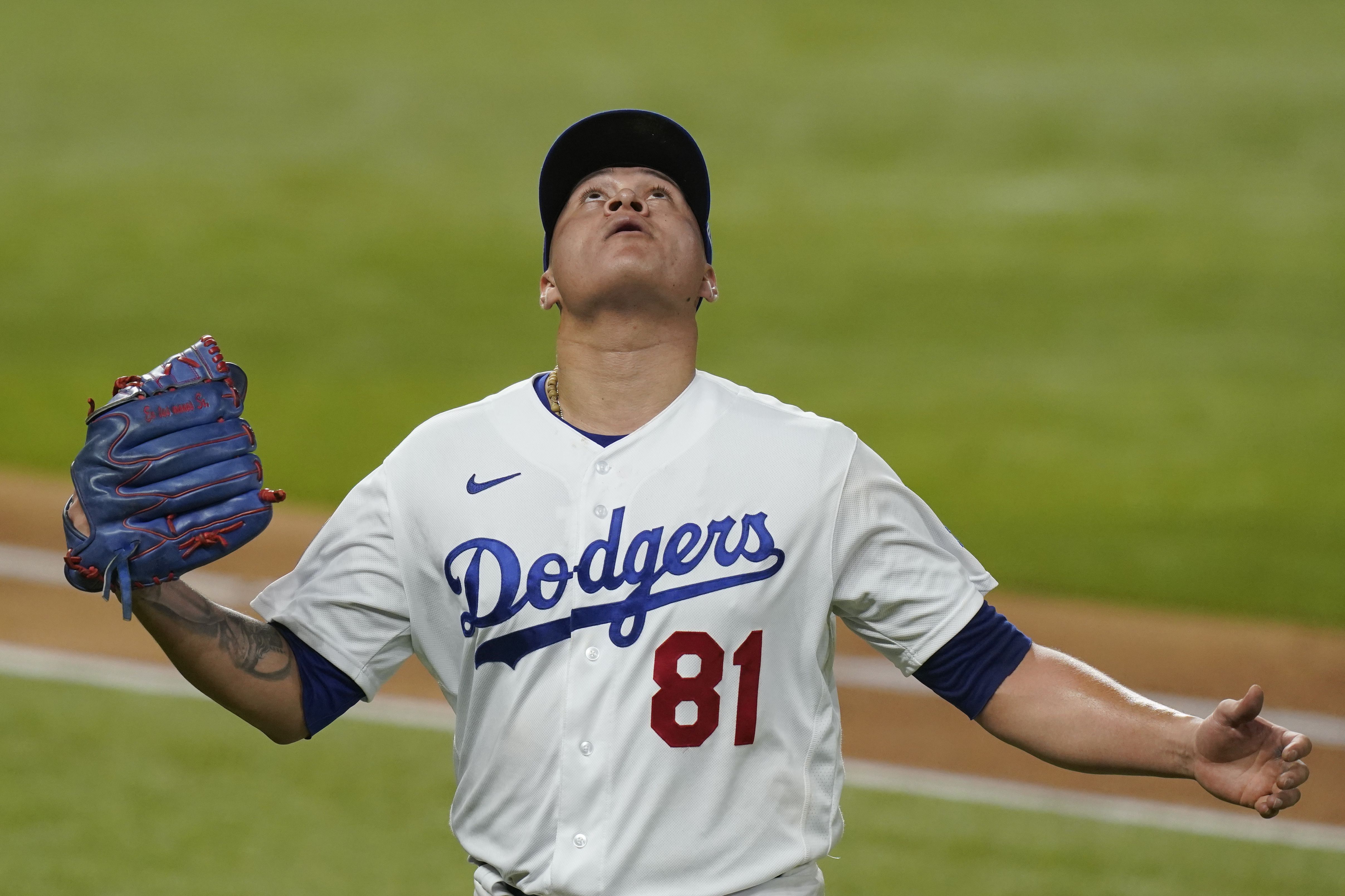 Parade of 7 pitchers not a merry-go-round for the Dodgers in the