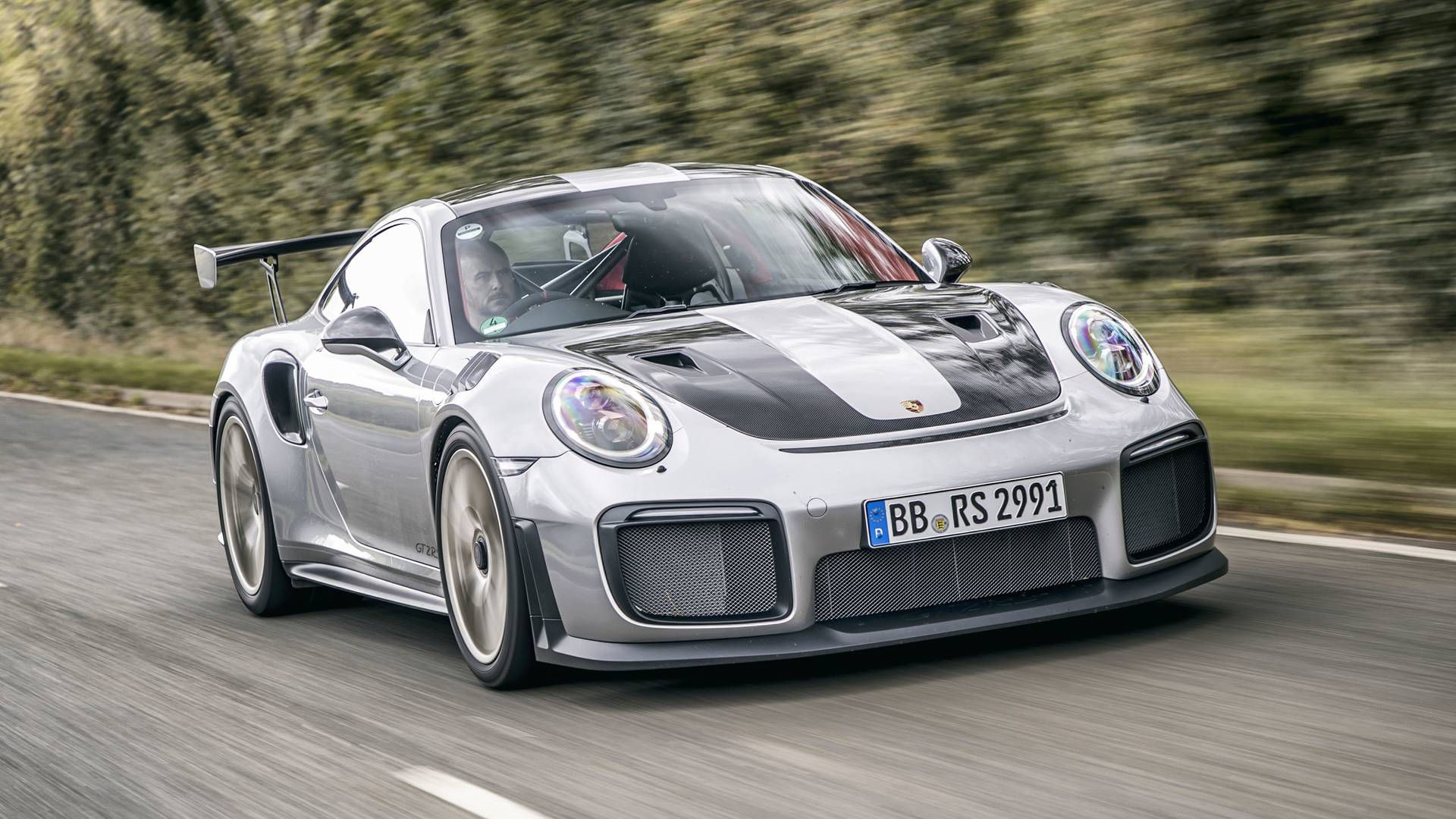 2018-porsche-911-gt2-rs-first-drive.jpg