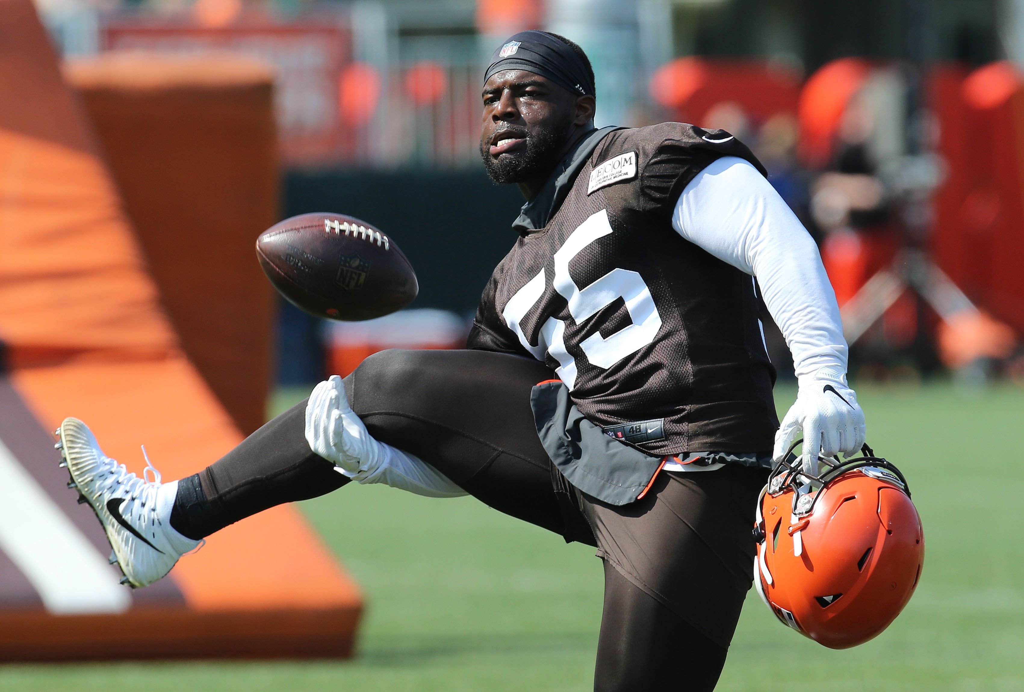 Cleveland Browns trade LB Genard Avery to Eagles - Dawgs By Nature