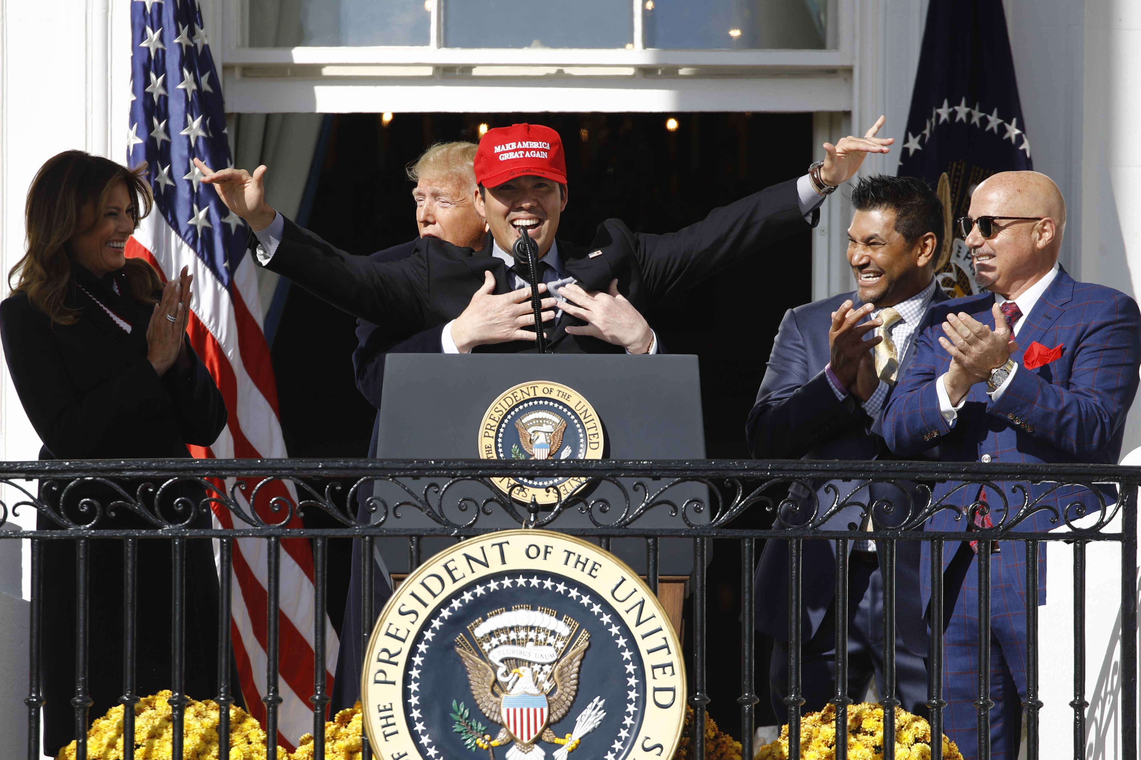 Hawaii's own Kurt Suzuki wore a Trump hat today at the White House, Washington Nationals