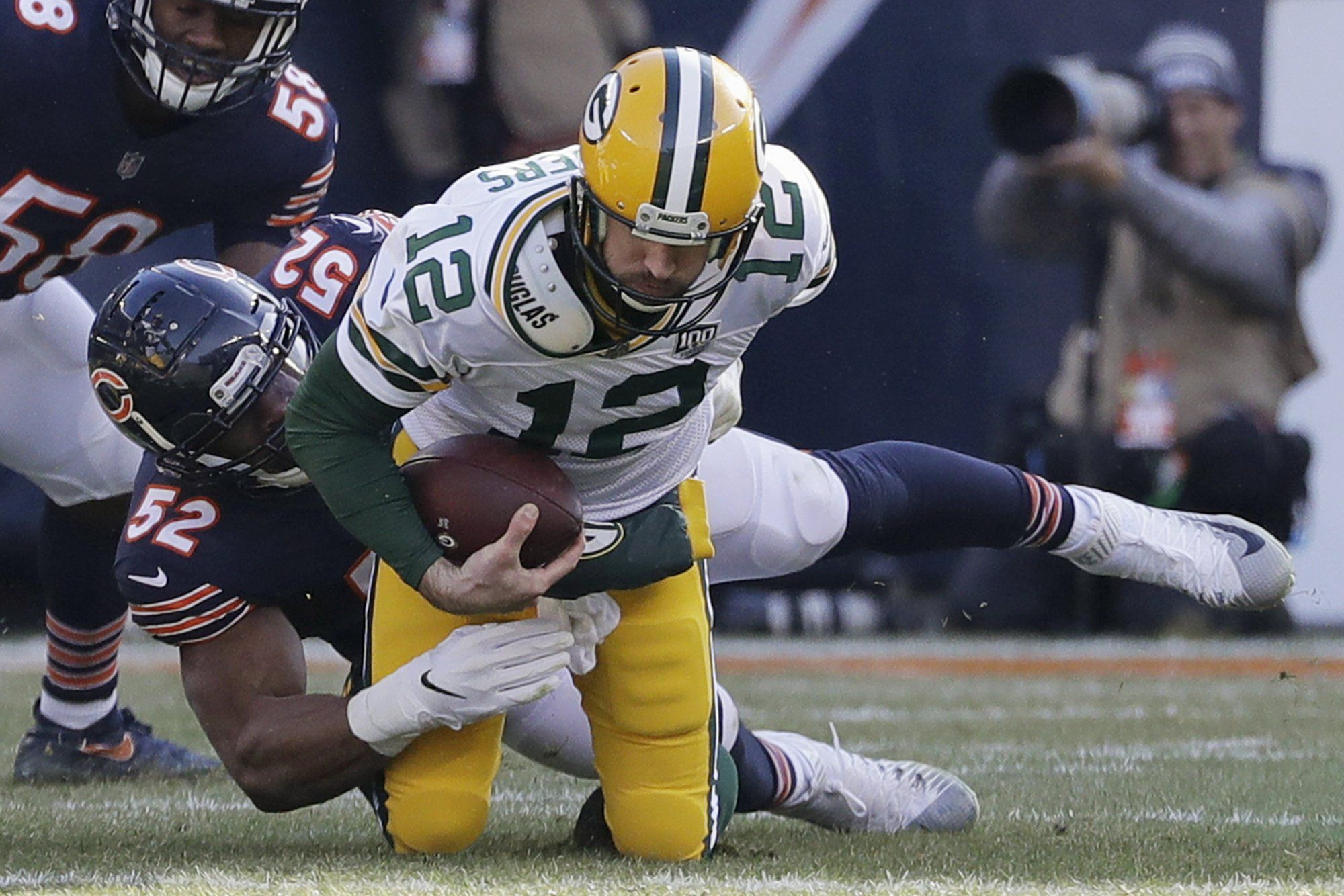 Bears Clinch NFC North with 24-17 Victory over Packers, Chicago News