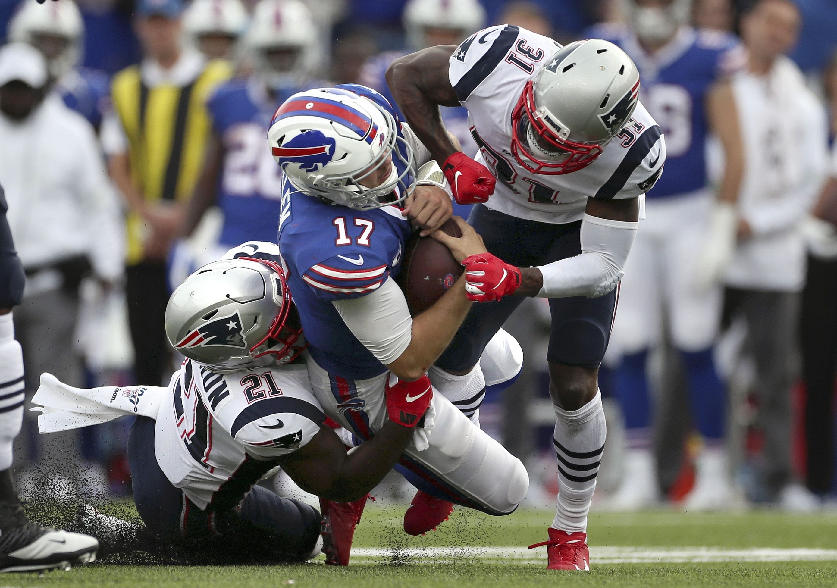 Bills' Josh Allen leaves game vs. Patriots after helmet-to-helmet