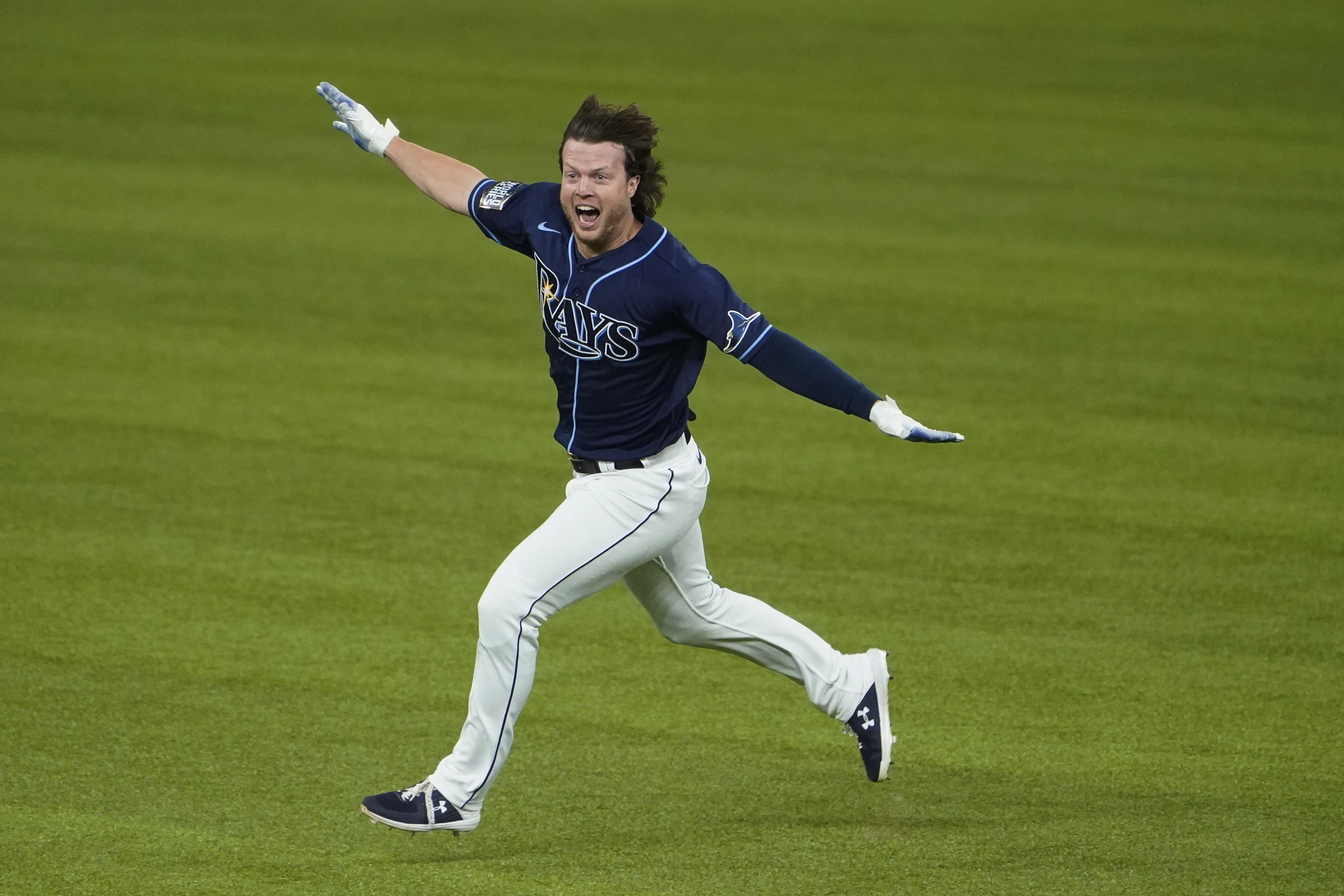 Rays' Brett Phillips brings back iconic airplane celebration