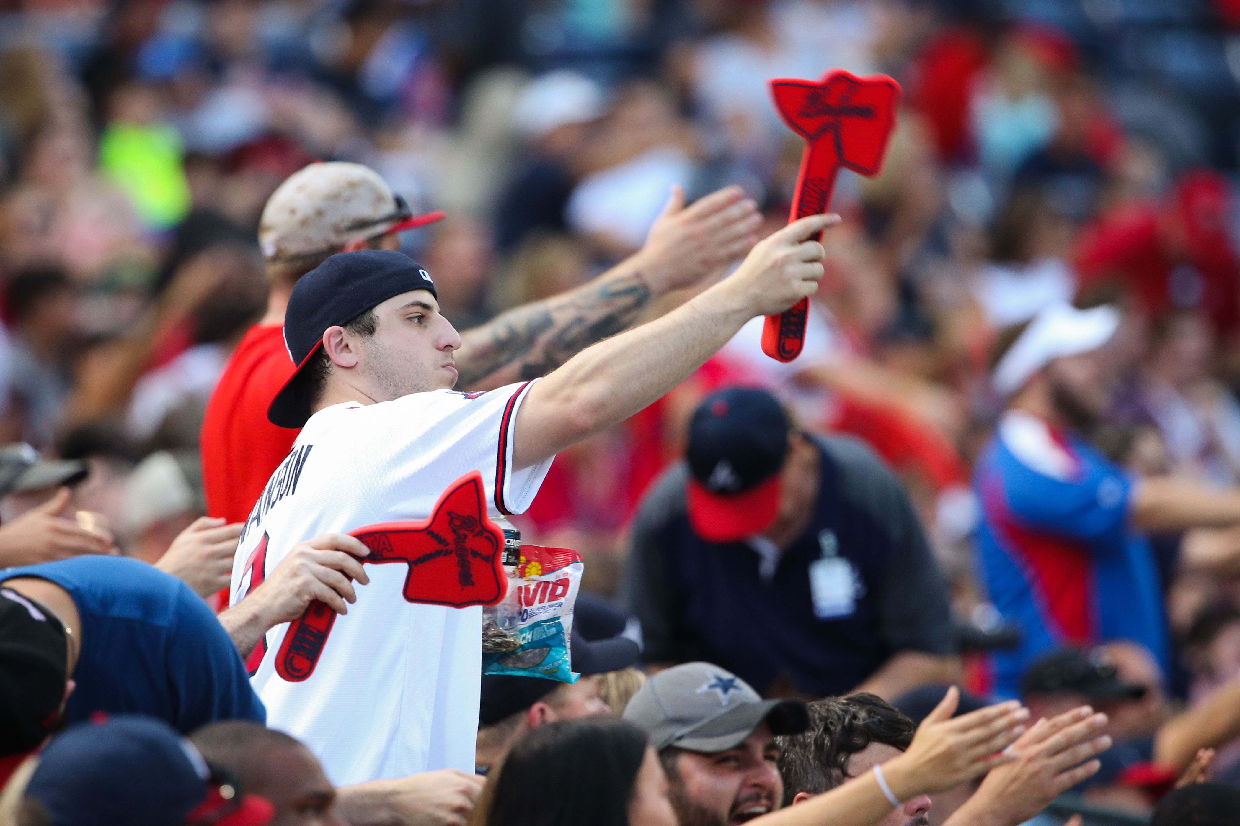 Atlanta Braves Won't Change Name, But Are Discussing the Tomahawk Chop -  Crossing Broad 