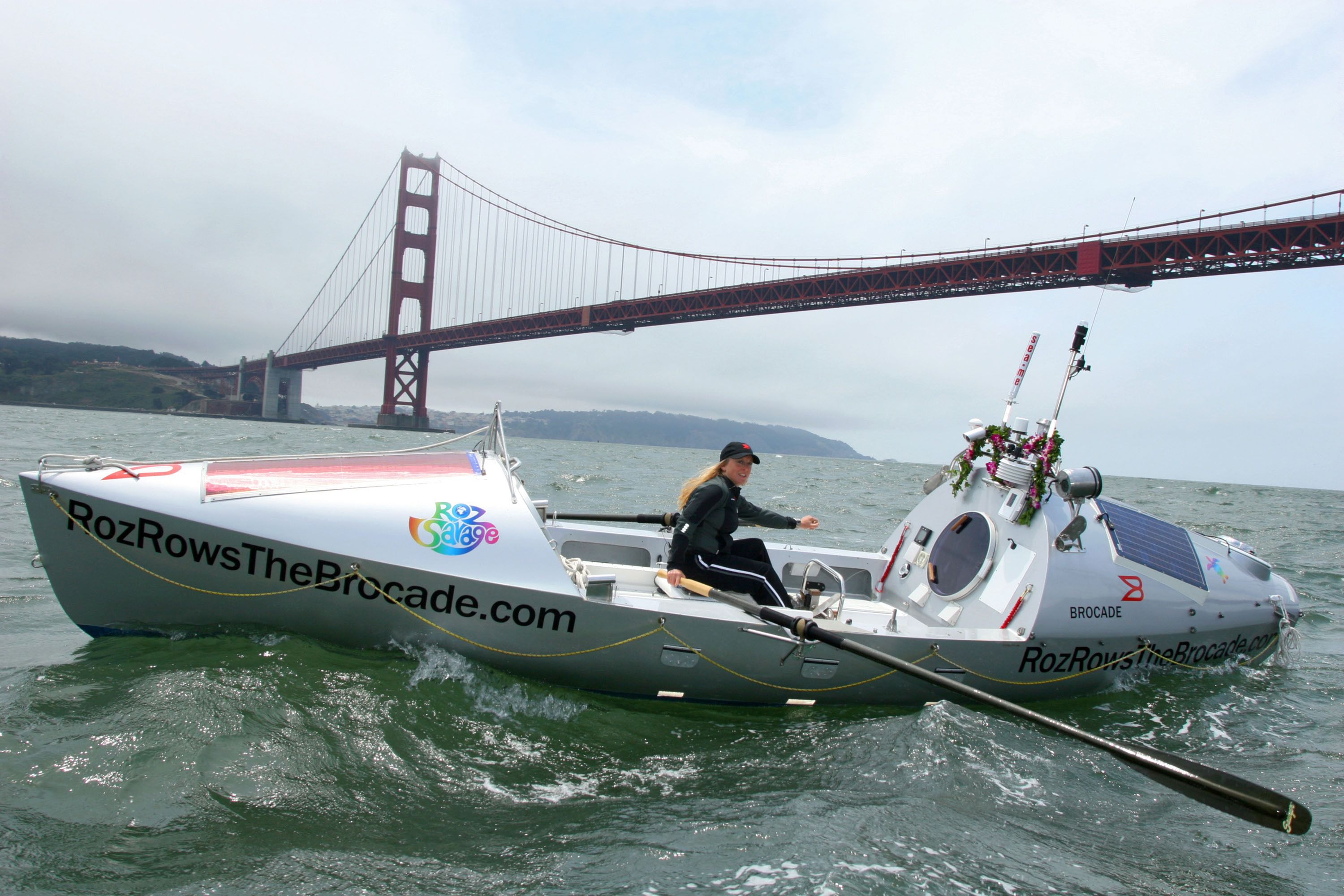 ROZ SAVAGE TO ROW PACIFIC SOLO