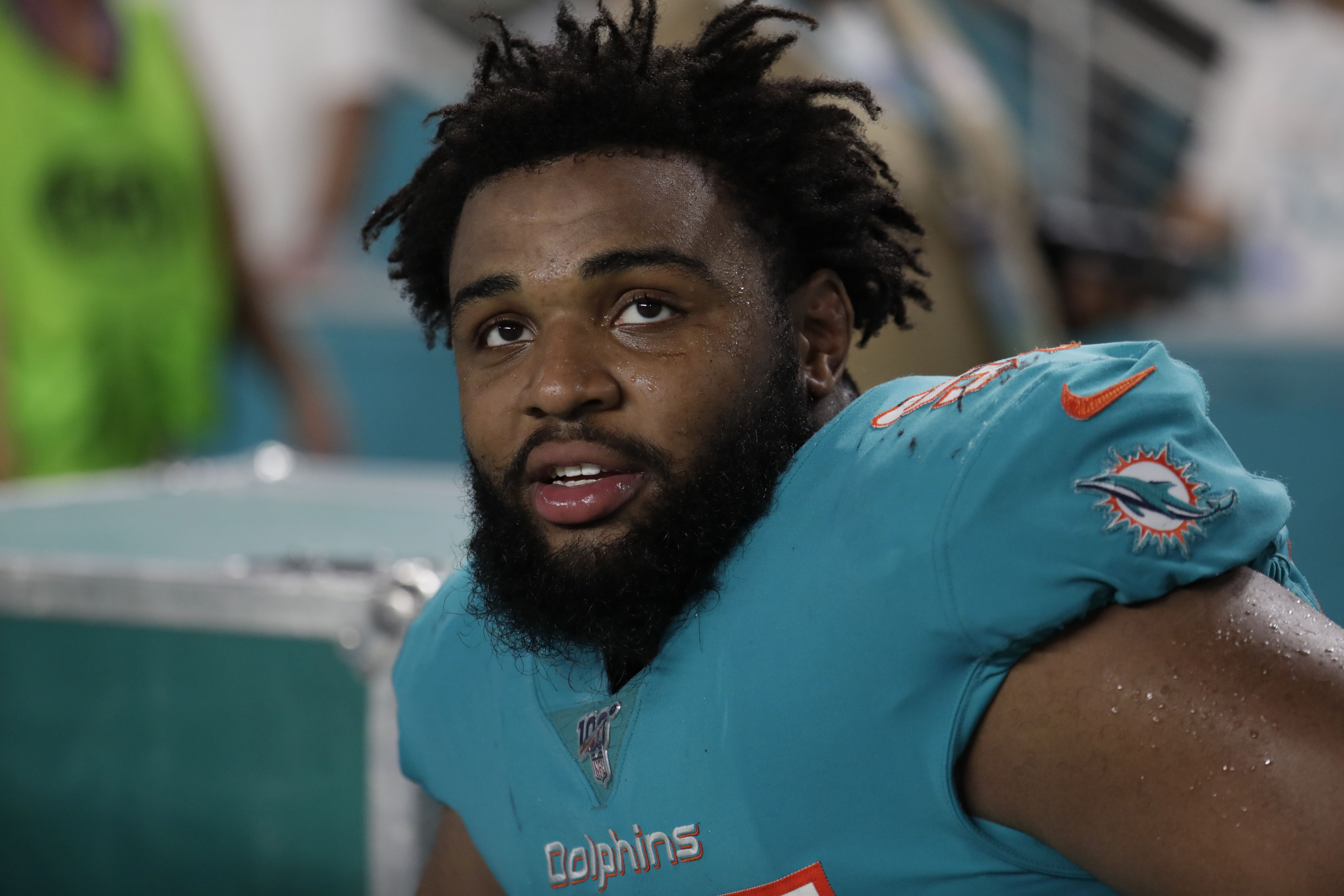 Christian Wilkins sacks Gabbert to force fourth down