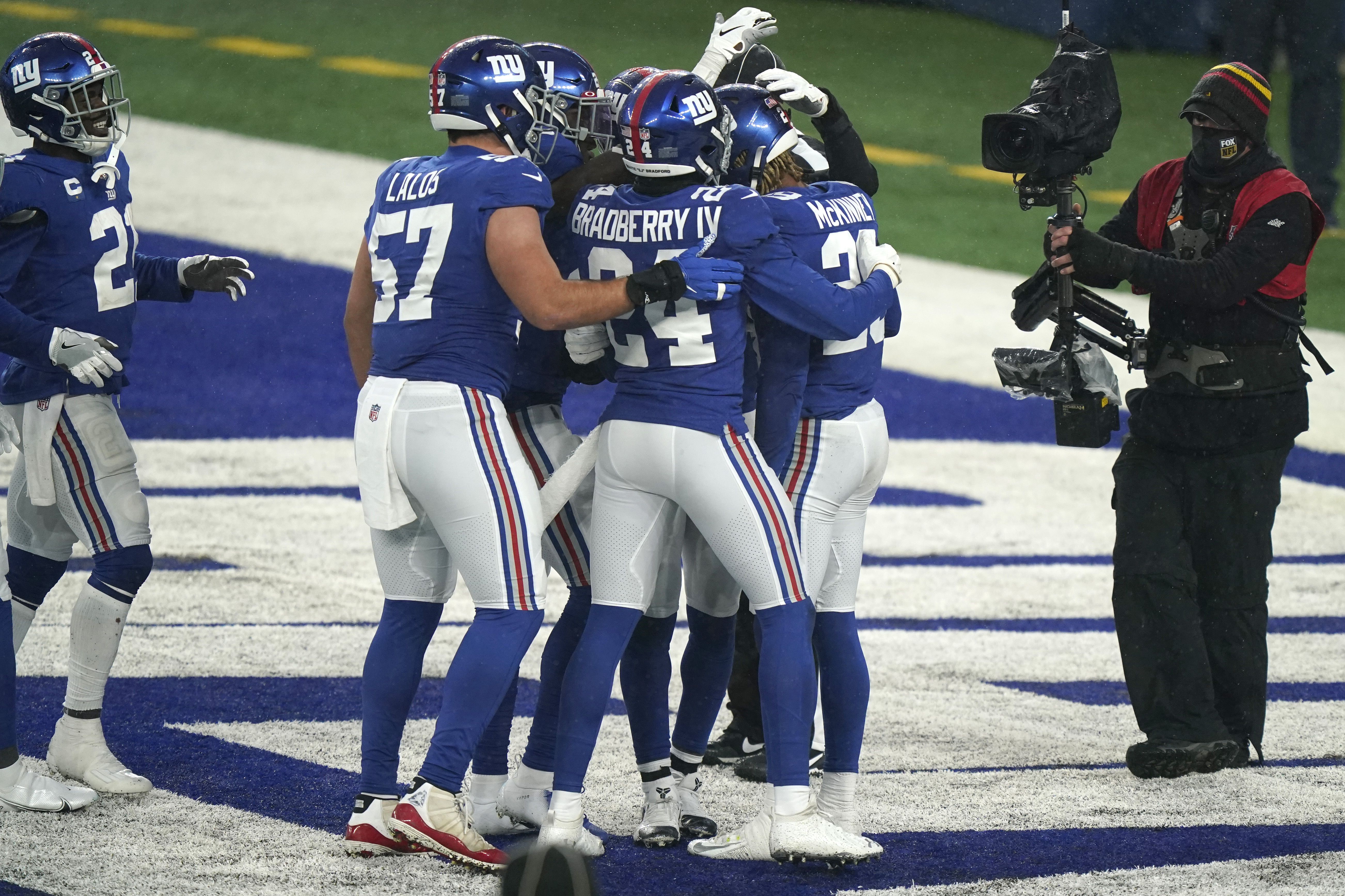 New York Giants on X: RIVALRY WEEK 