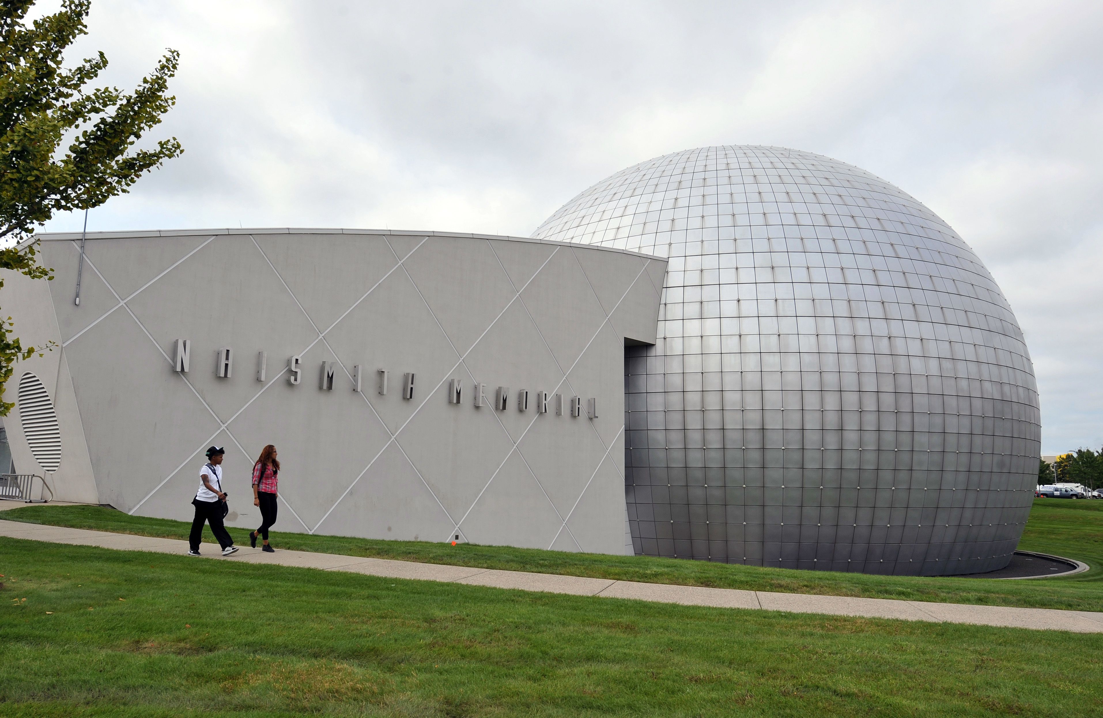 Pro Football Hall of Fame reopens: When will Naismith Memorial Basketball  Hall of Fame reopen? 