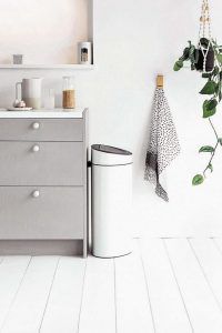 Imagen-Touch-Bin-New-40L-White-8710755114984-Brabantia_1000x1000px_7_NR-11088-200x300.jpg