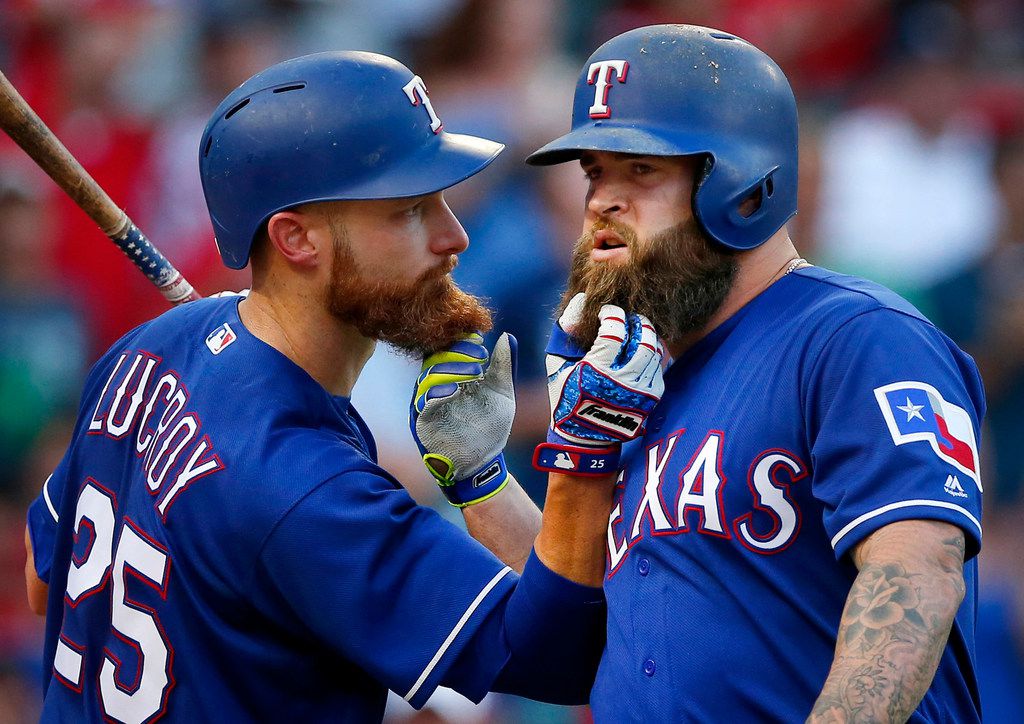 Rangers to decline option on Mike Napoli's contract for 2018