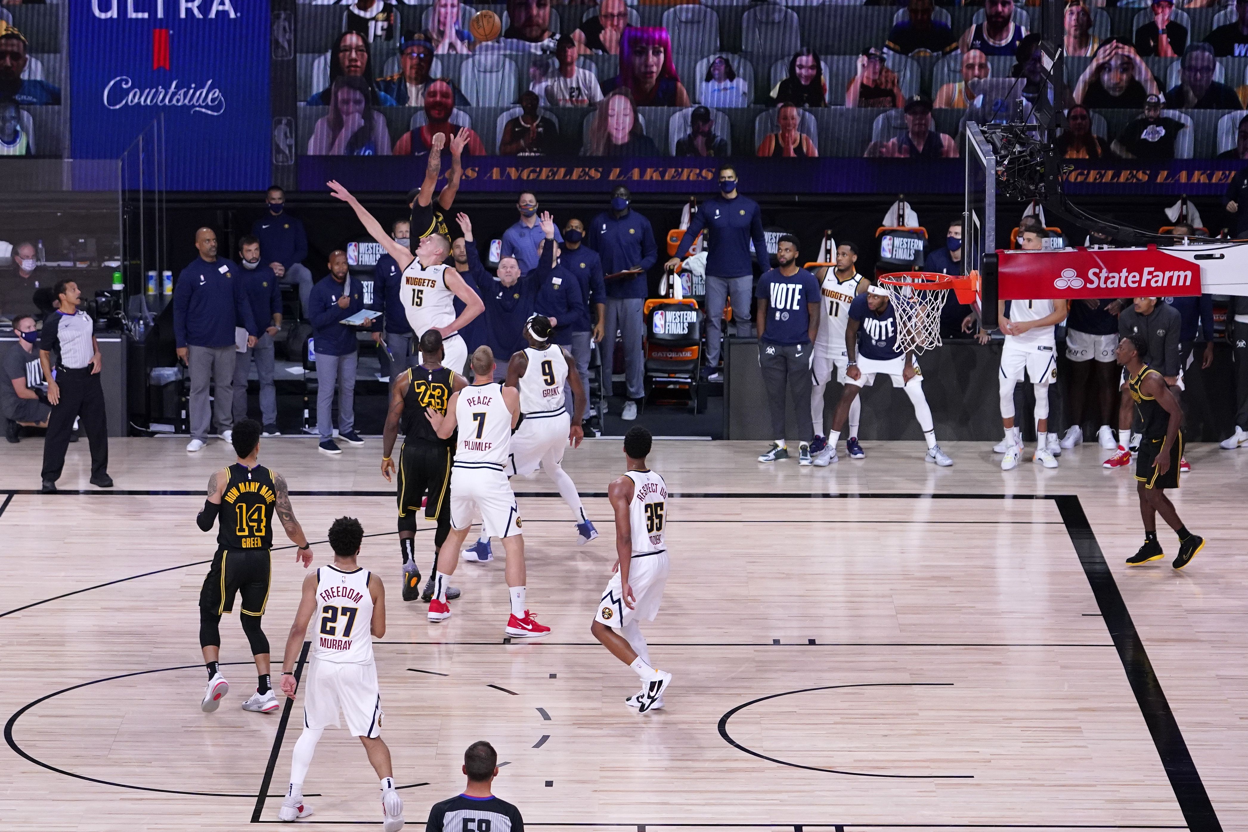 VÍDEO: Anthony Davis decide Lakers-Nuggets com «buzzer beater