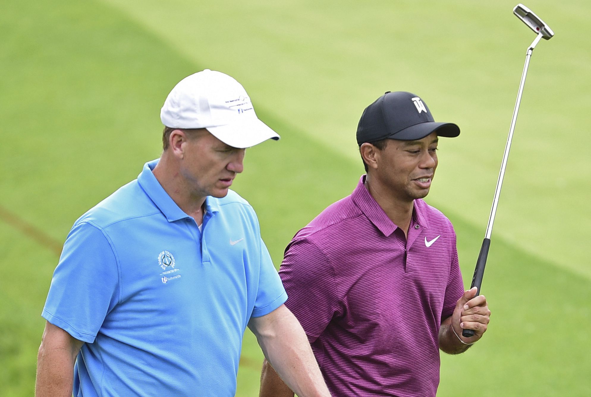 Watch tiger store woods phil mickelson