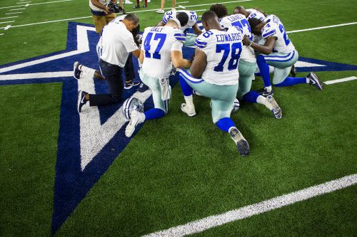 Lesiones en línea ofensiva mientras Dallas se prepara para Arizona