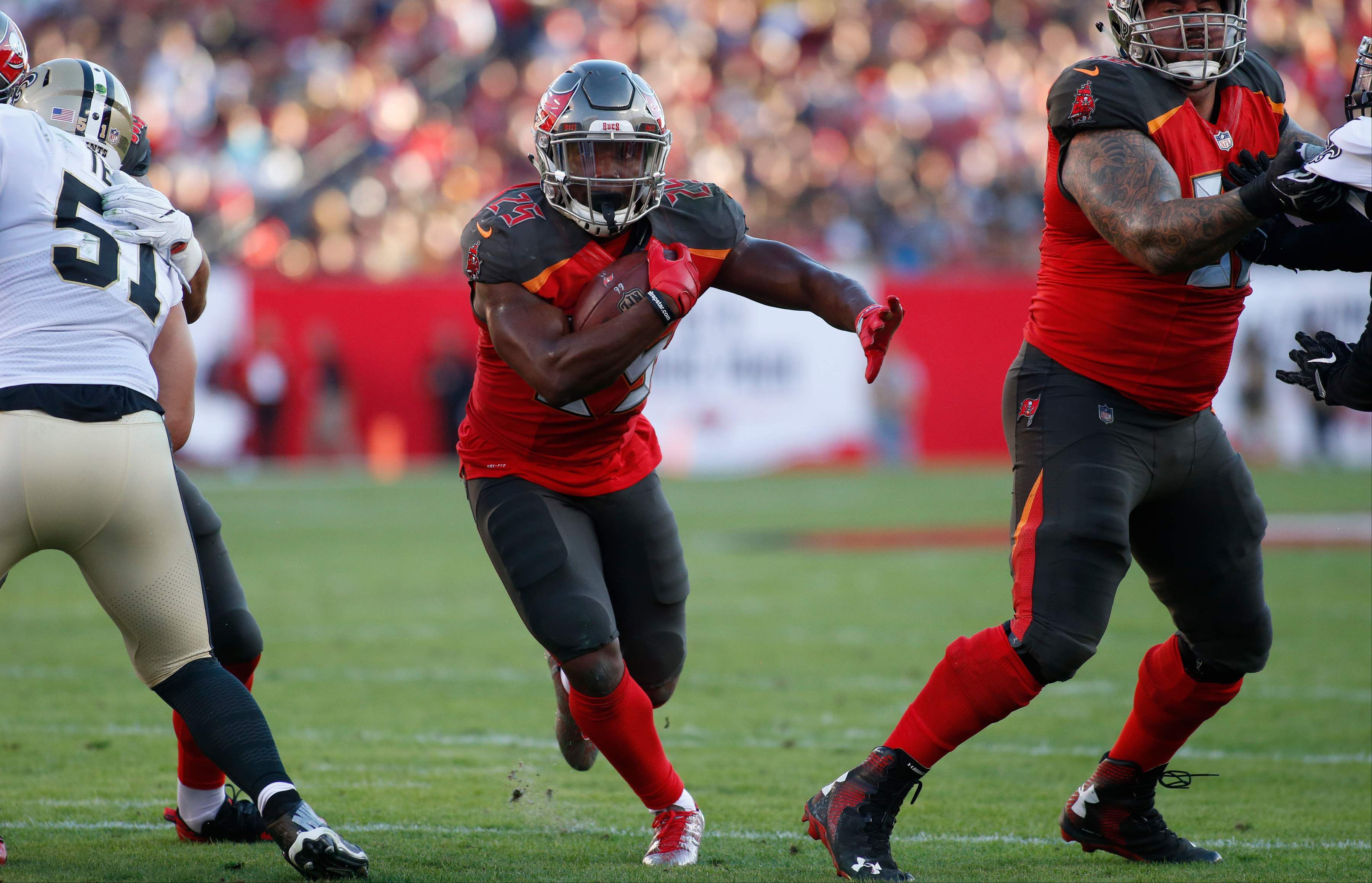 Bucs journal: Dirk Koetter defends play of Donovan Smith, offensive line