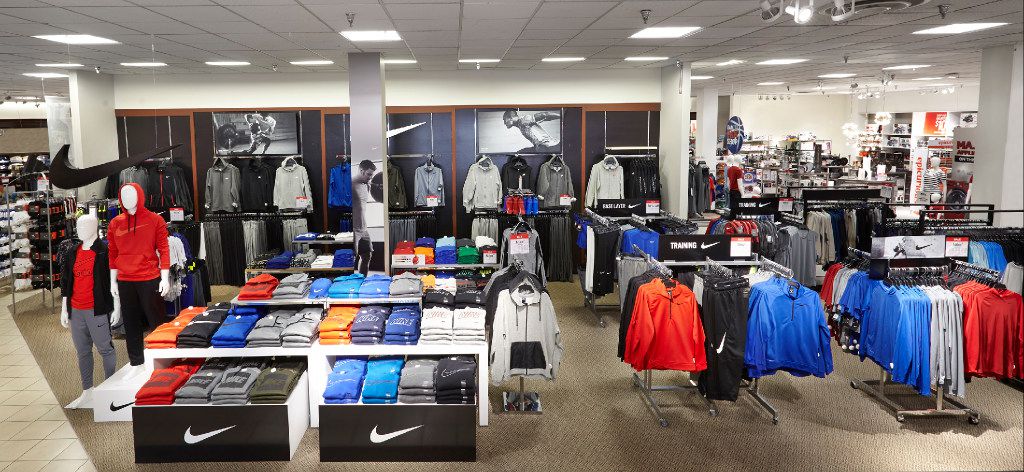 Scully Modales exposición Who's teaming up? J.C. Penney makes bigger Nike statement, and Kohl's to  roll out Under Armour