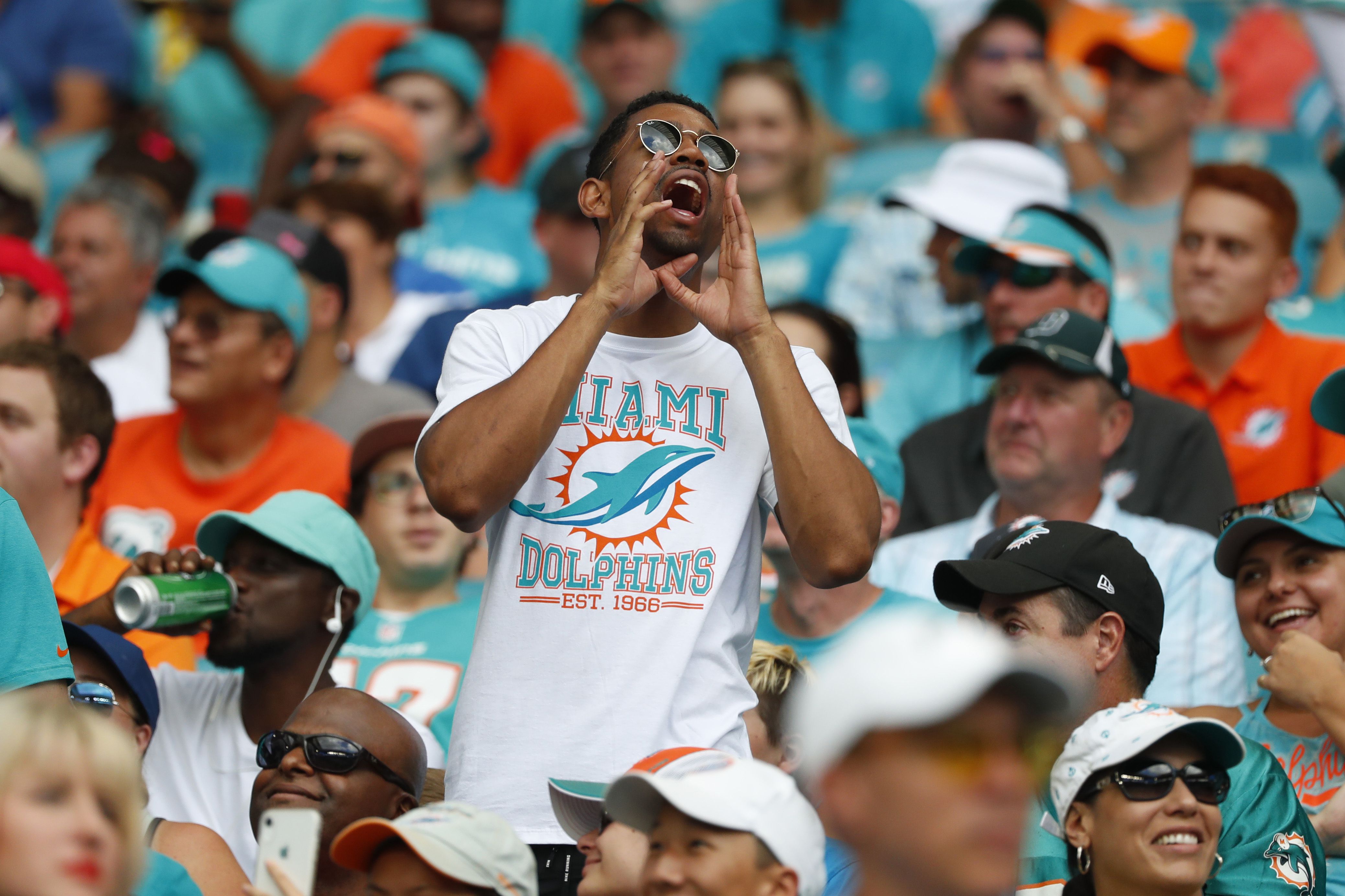 Miami Dolphins to admit 13,000 fans for NFL opener in 'risky' plan, Miami  Dolphins