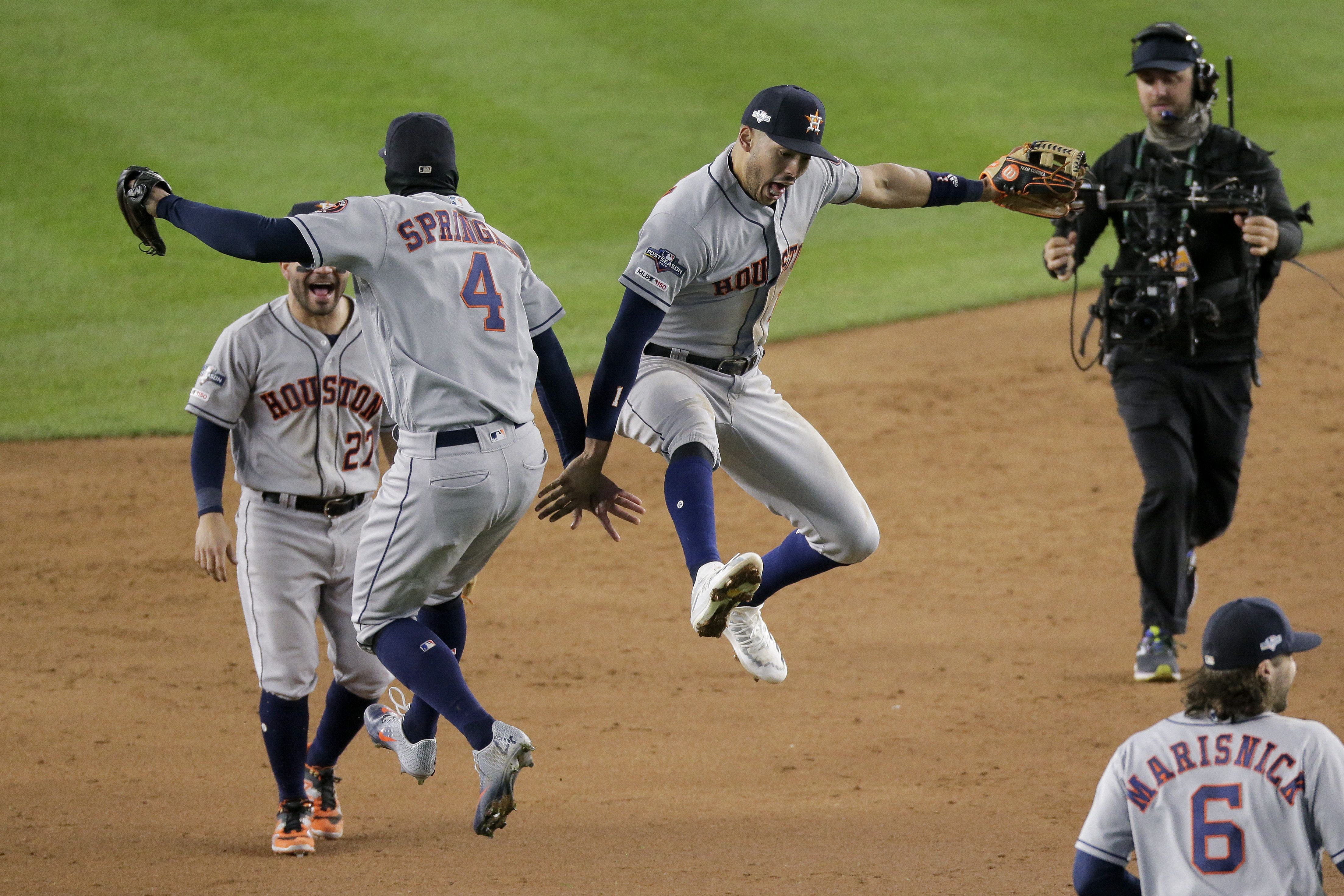 ALCS Game 2: Correa's 11th-inning walk-off HR gives Astros win over Yankees  