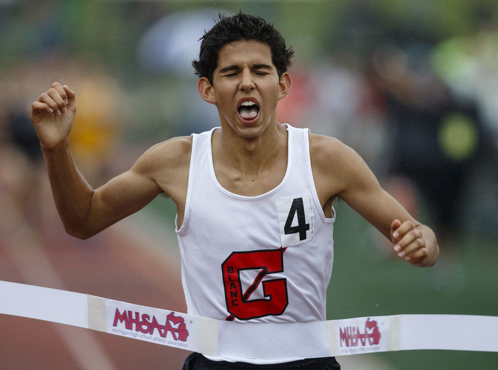 Best distance runners in high school girls track and field: Top 20