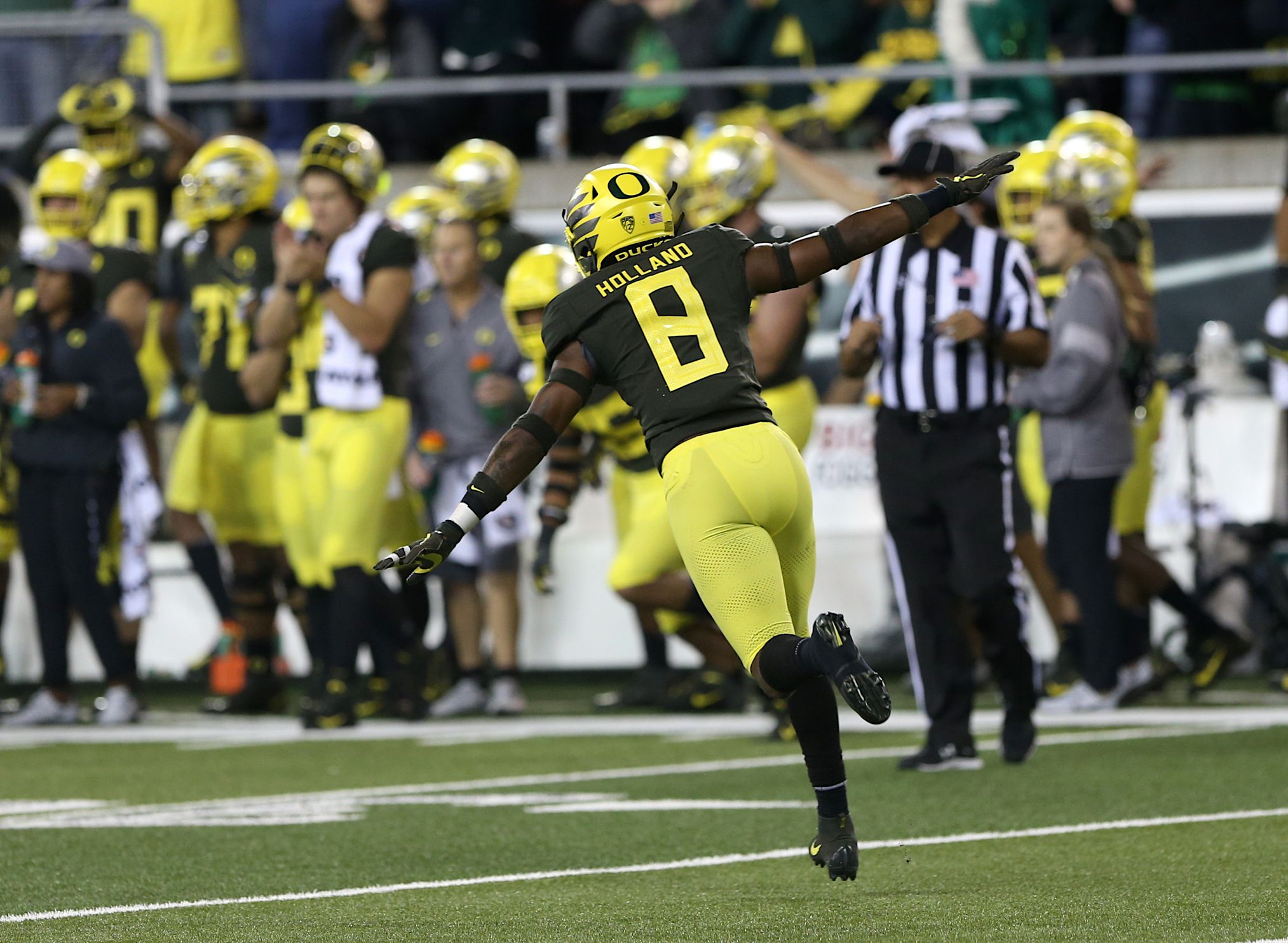 Jevon Holland - Football - University of Oregon Athletics