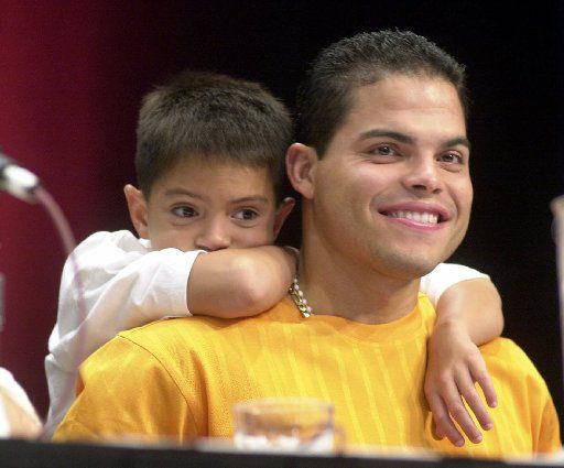 Pudge Rodriguez's 23-year-old son making his mark as a pitcher in