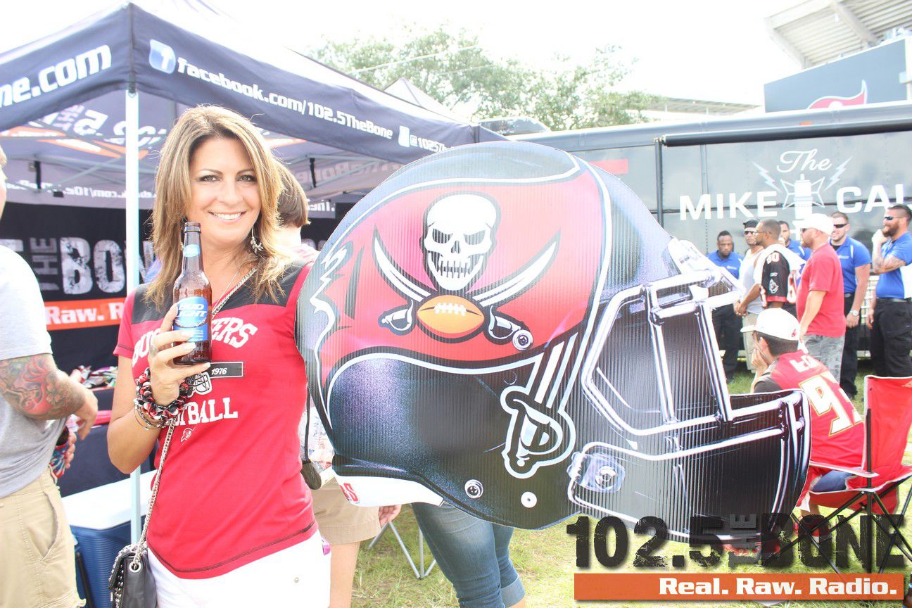 Bucs Tailgate with Mike Calta – 102.5 The Bone