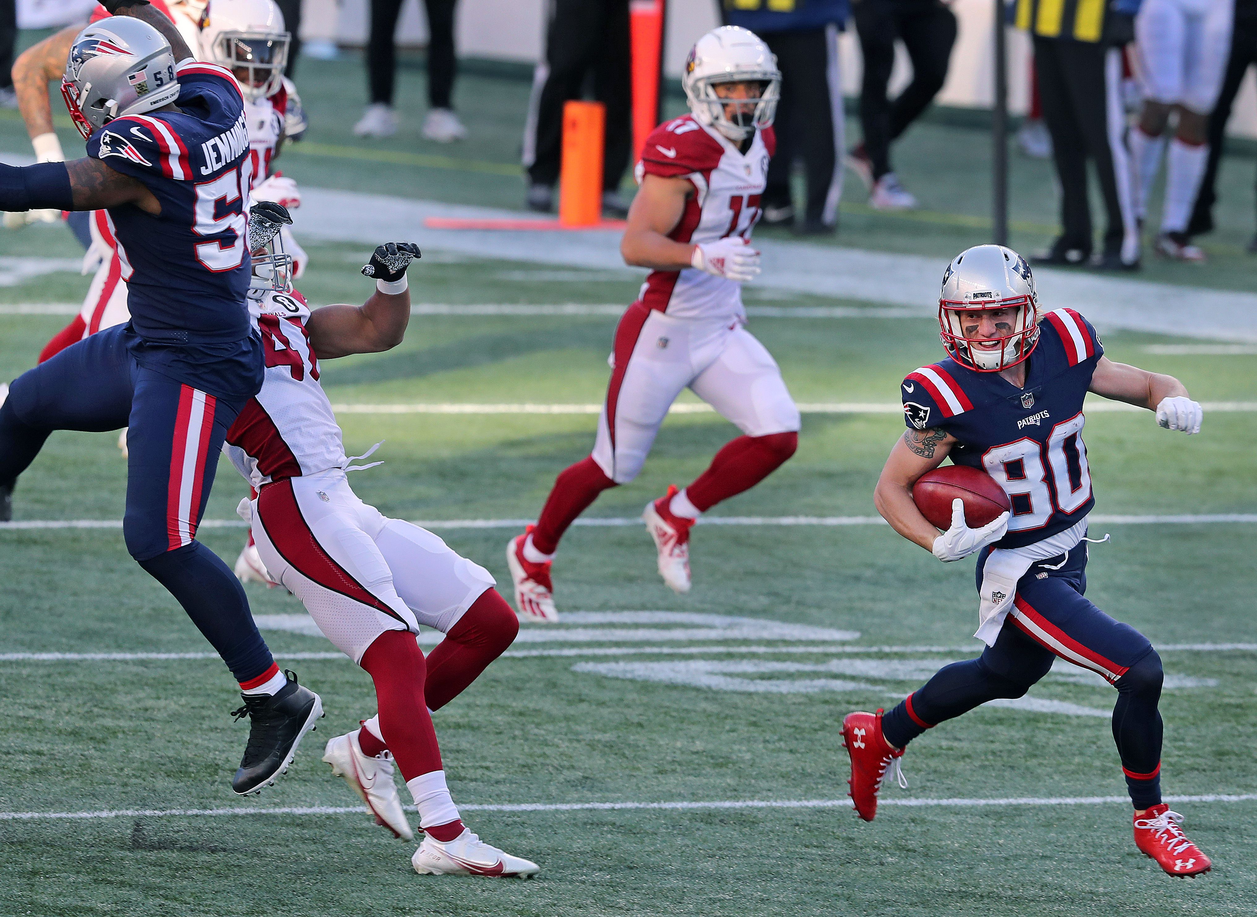 ATLANTA, GA – NOVEMBER 18: New England wide receiver Gunner Olszewski (80)  returns a punt during the NFL game between the New England Patriots and the  Atlanta Falcons on November 18th, 2021