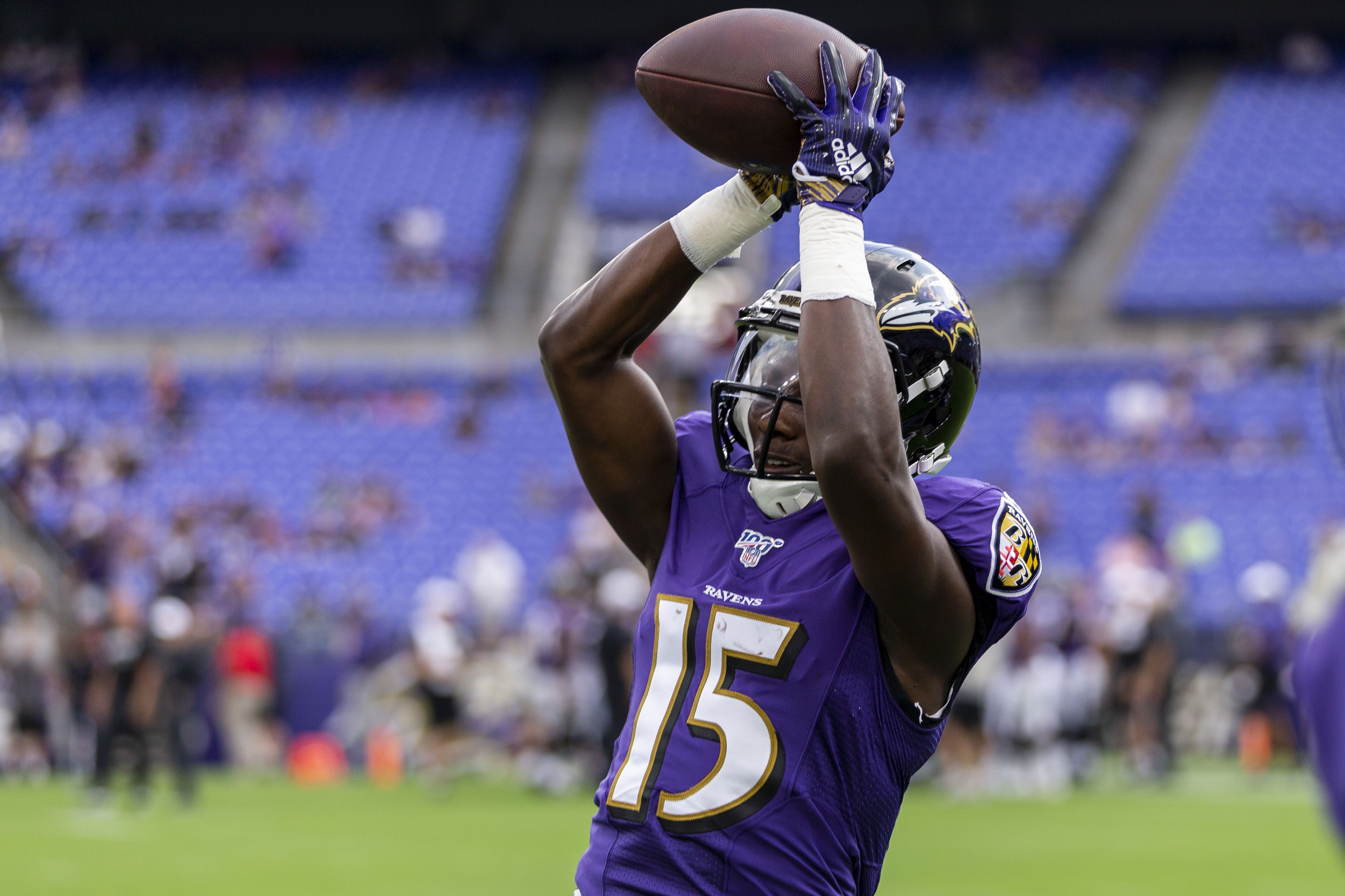 Ravens Rookies See Their Jerseys for the First Time