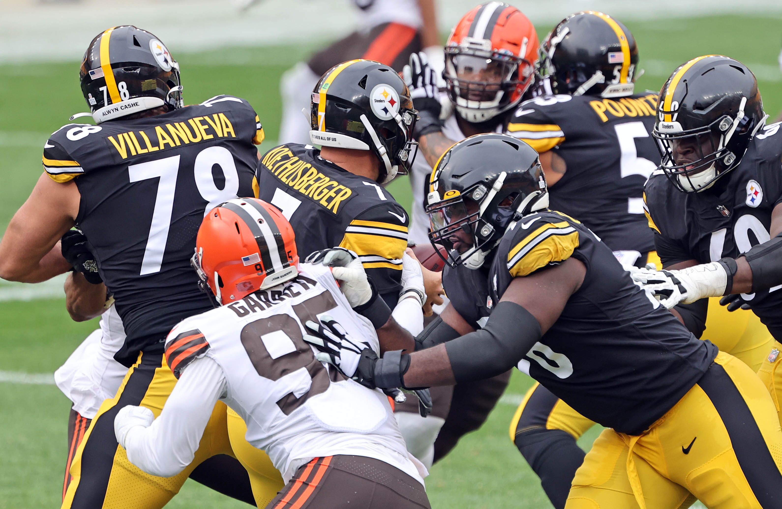 How Myles Garrett, Sione Takitaki and the rest of the Browns defense graded  vs. the Steelers 