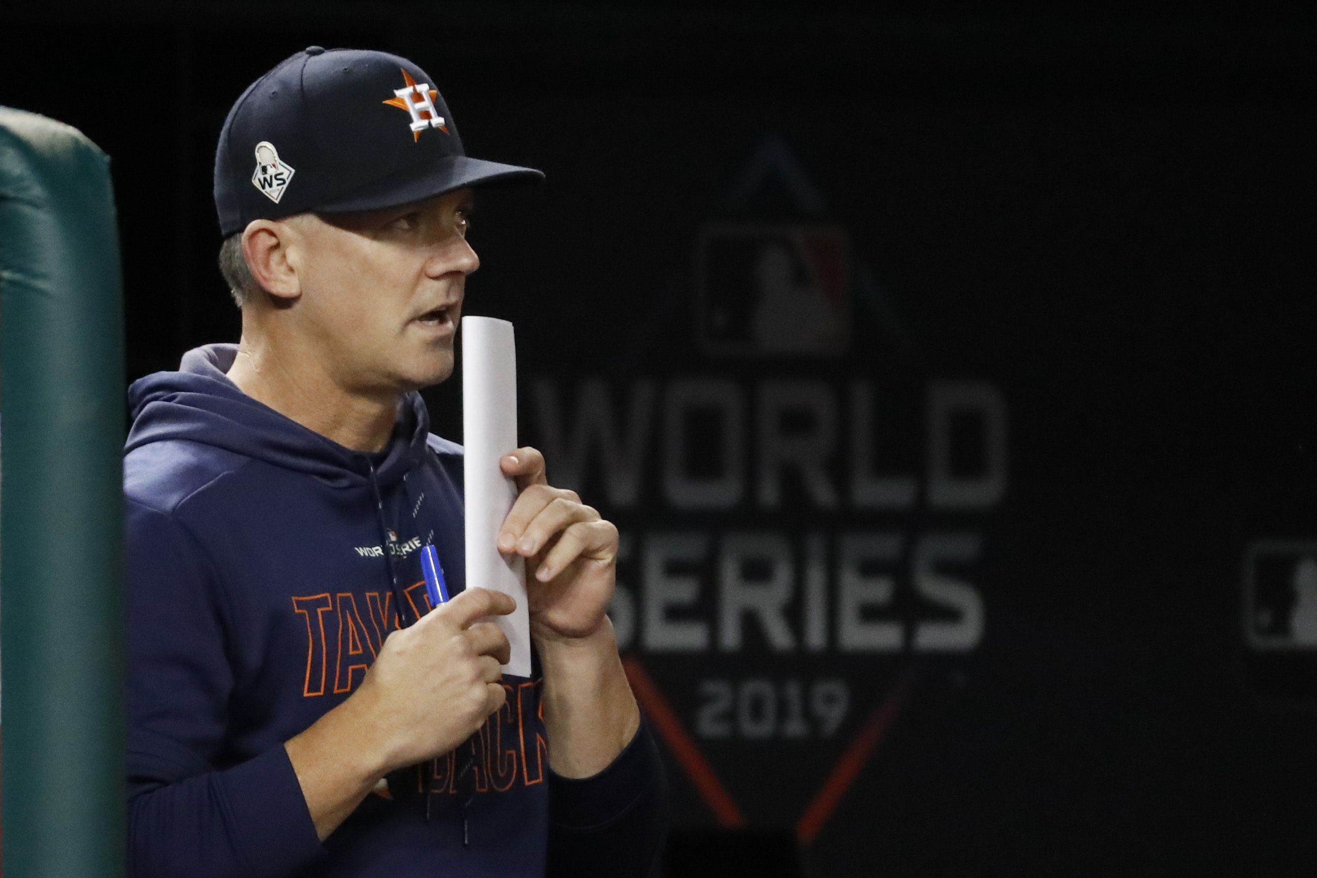 Urquidy, Bregman lead Astros over Nationals 8-1 to tie Series 2-2