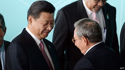 140719023912_sp_xijinping_raulcastro_512x288_afp.jpg