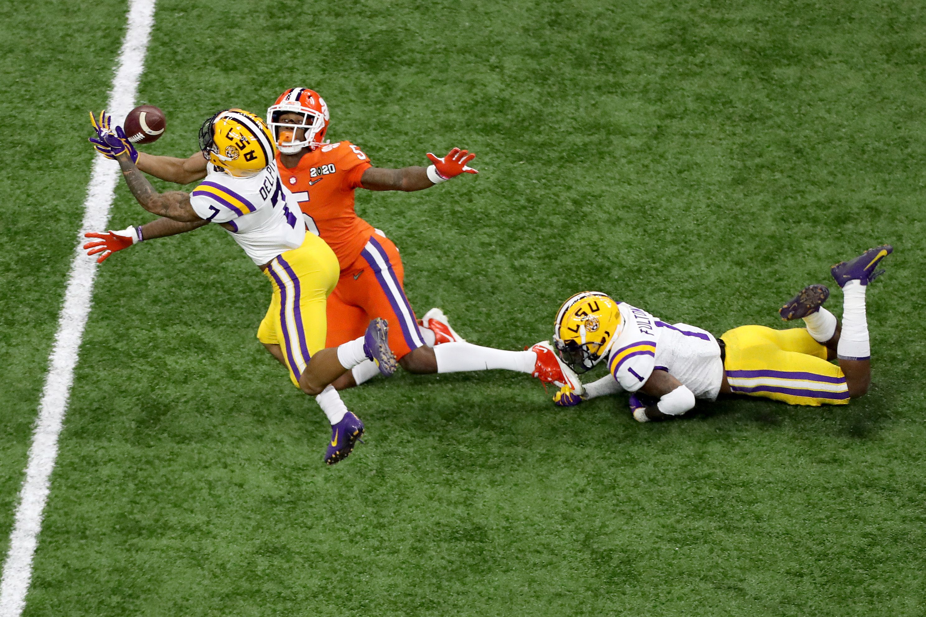 LSU defeats Clemson 42-25 to win CFP National Championship