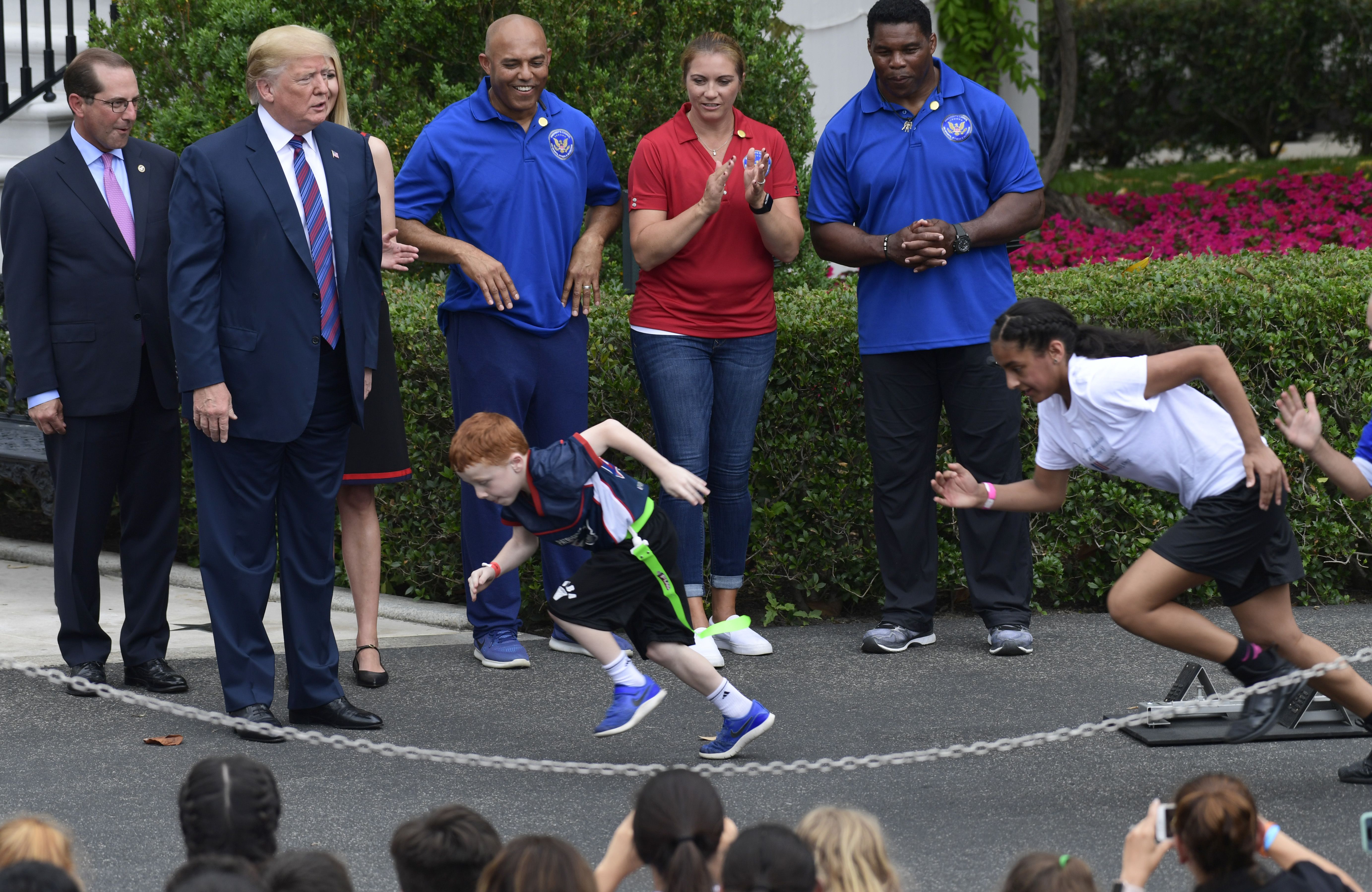 Donald J. Trump sur Twitter : Congratulations to Mariano Rivera on  unanimously being elected to the National Baseball Hall of Fame! Not only a  great player but a great person. I am