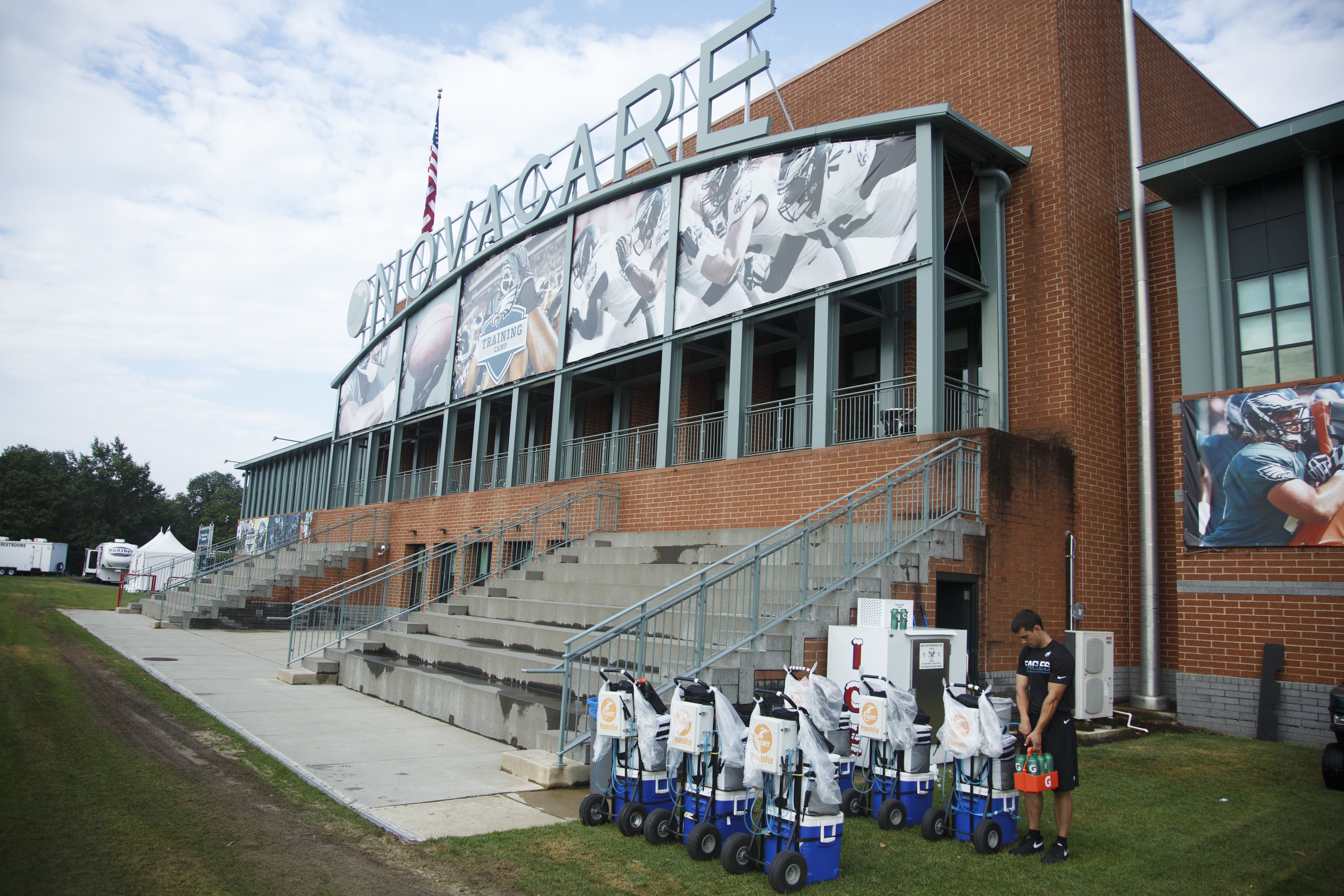 Philadelphia Eagles hold practice at the NovaCare Complex, Dec. 16, 2021 