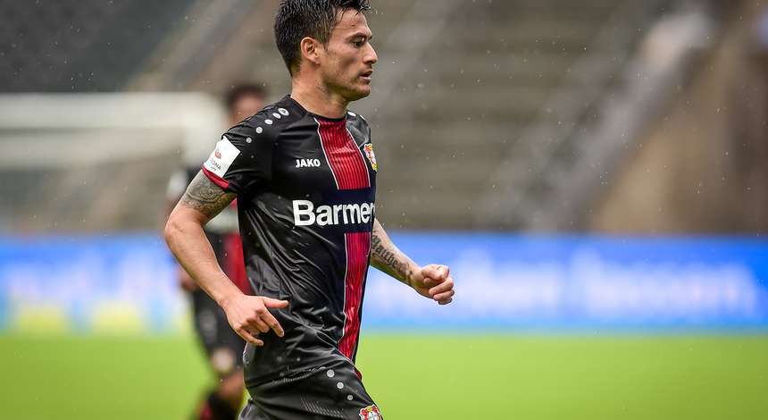 Charles Aránguiz Leverkusen