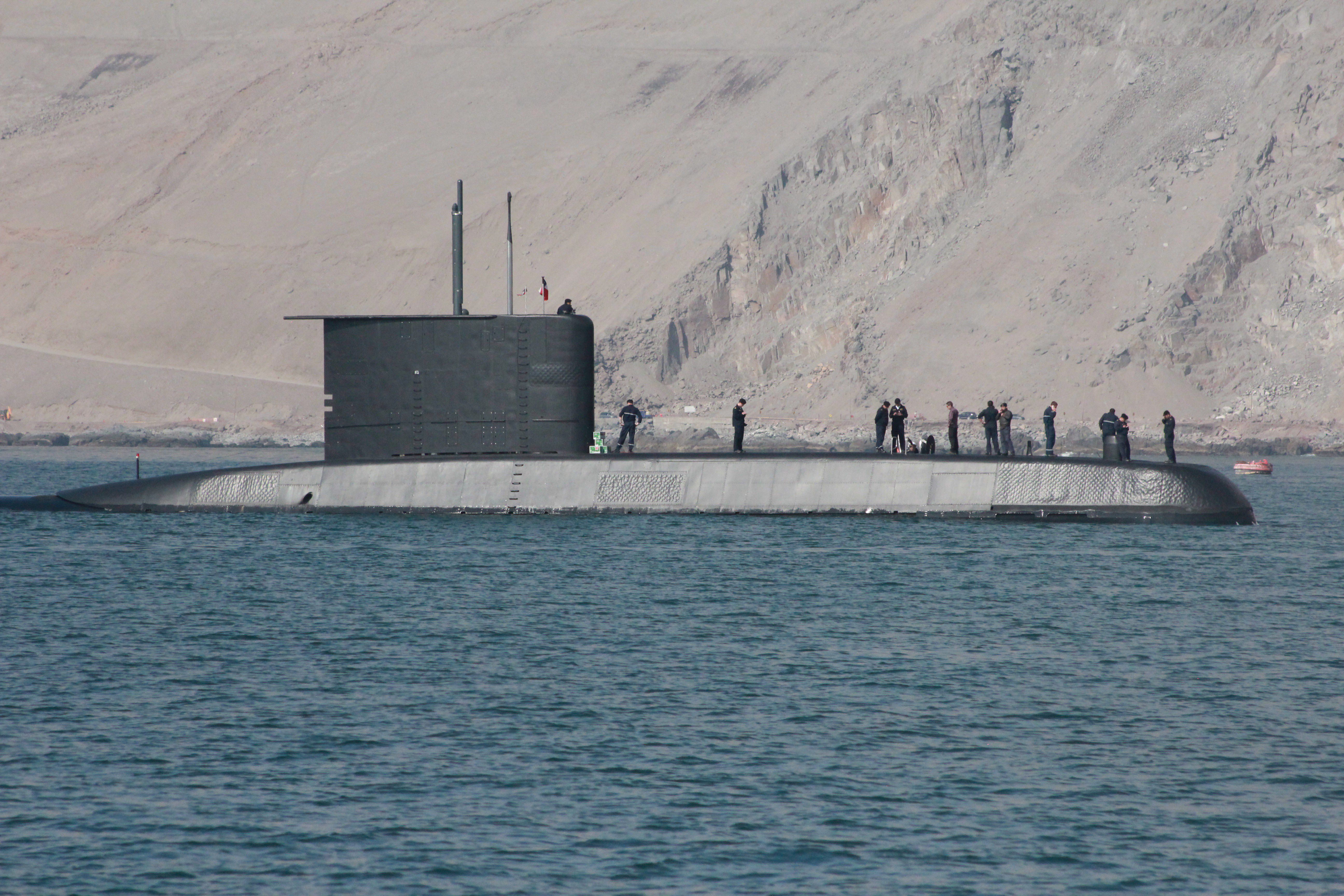 submarino-iquique-caja-cerveza-el-independiente