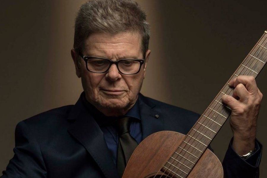 Gustavo Santaolalla vaza acidentalmente novas edições de The