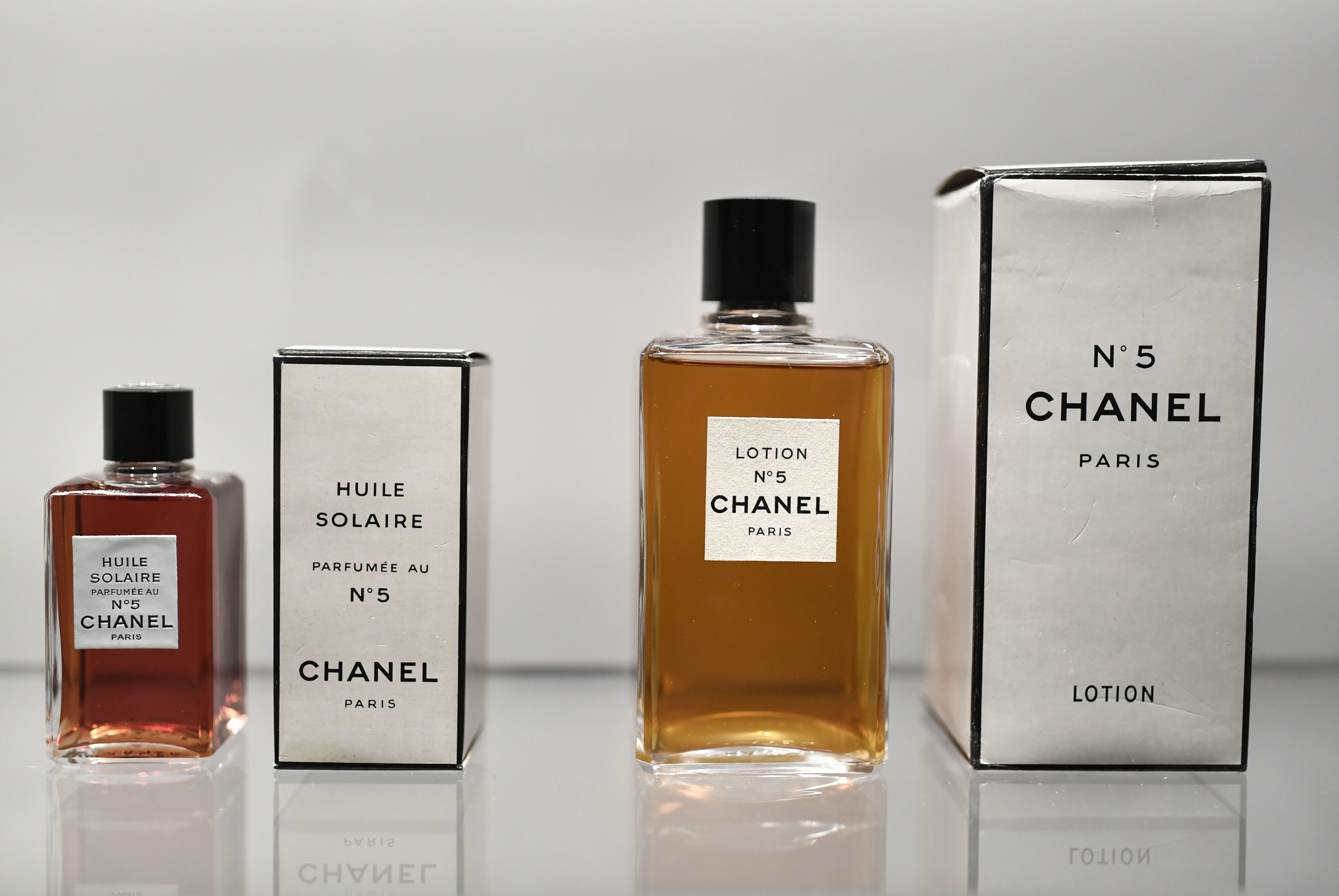 Perfume N'5. El ícono creado por Coco Chanel cumple cien años - LA NACION