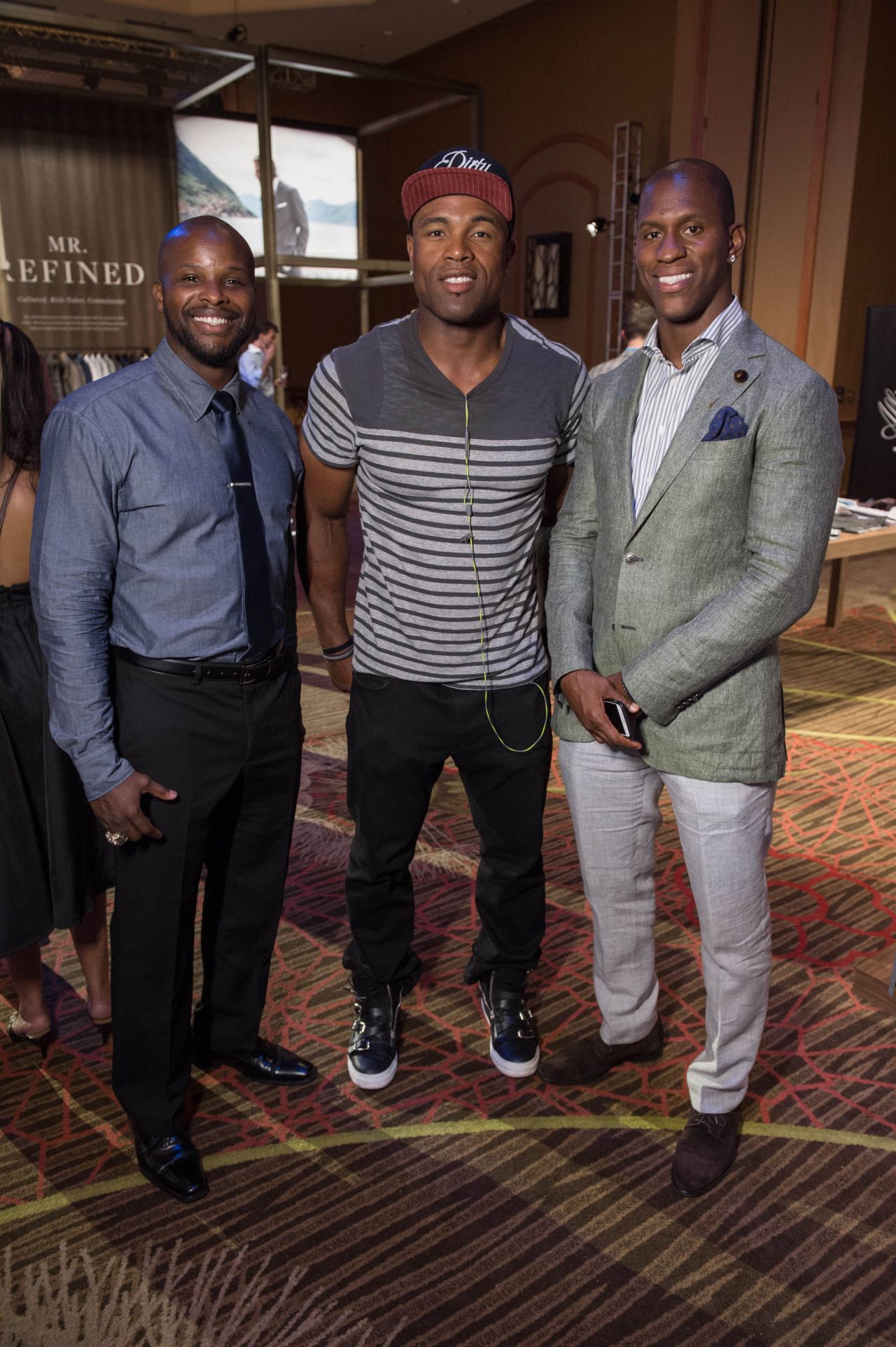 Dallas Cowboys players come out to preview J. Hilburn fall