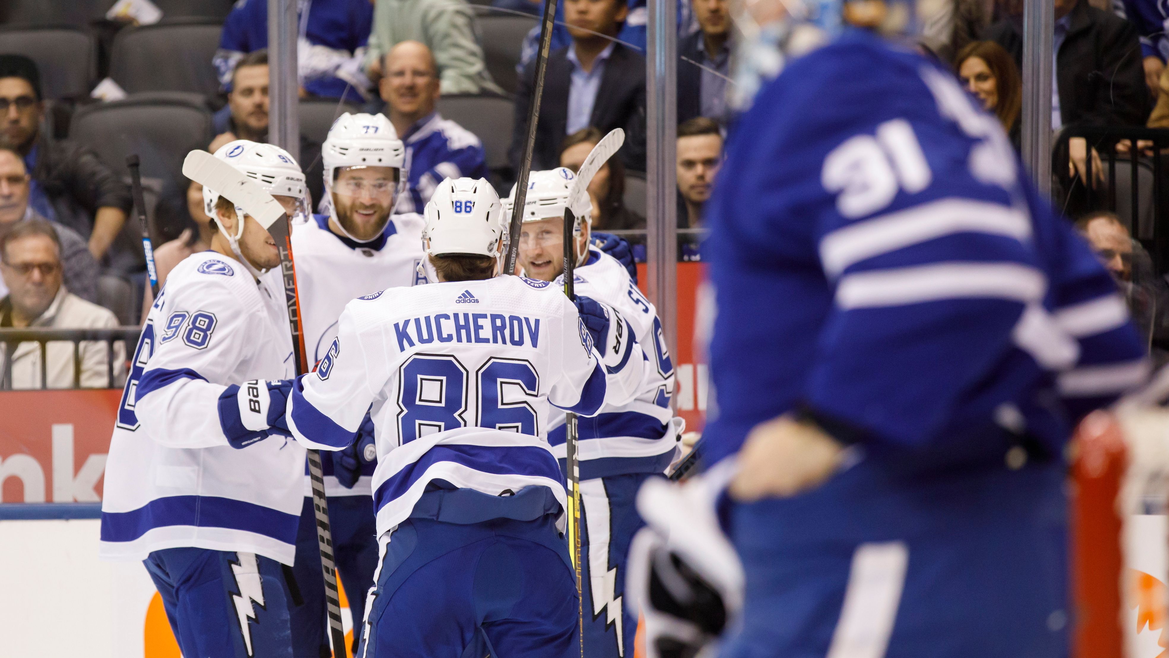 Brayden Point gets first look at Nikita Kucherov's spot on