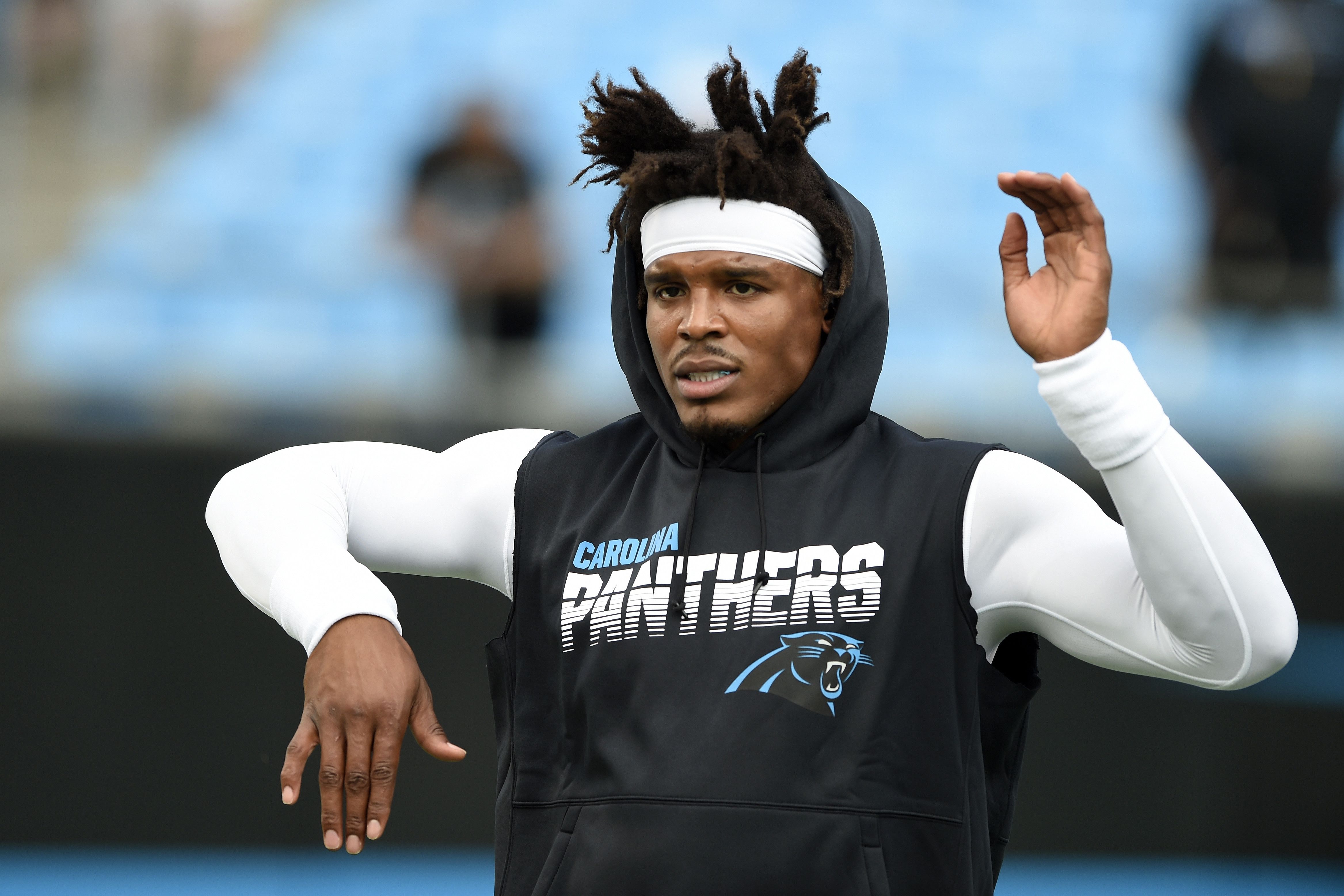 Newton signs another 1-year deal with Pats - The Sumter Item