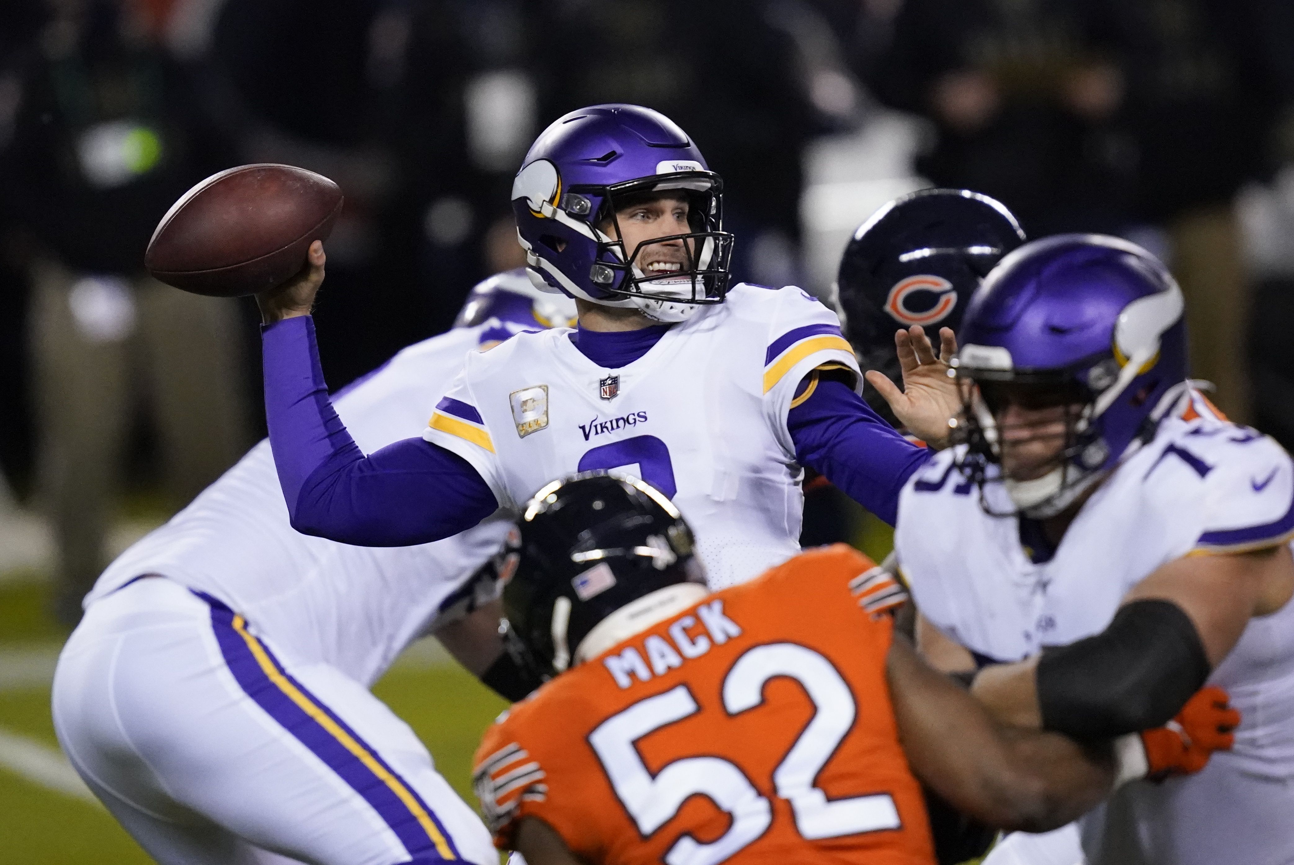 Nick Foles captured on video saying Bears' offense not working?