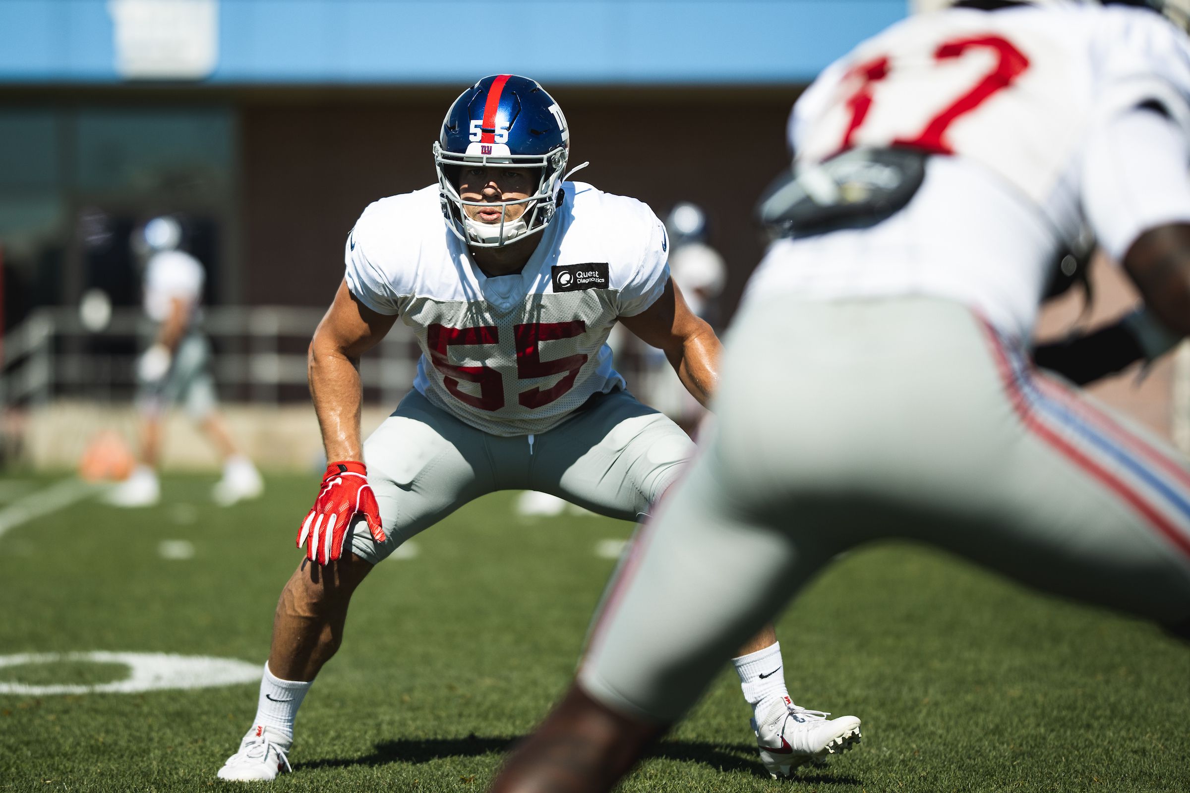 New York Giants' Lorenzo Carter out for season with ruptured Achilles 