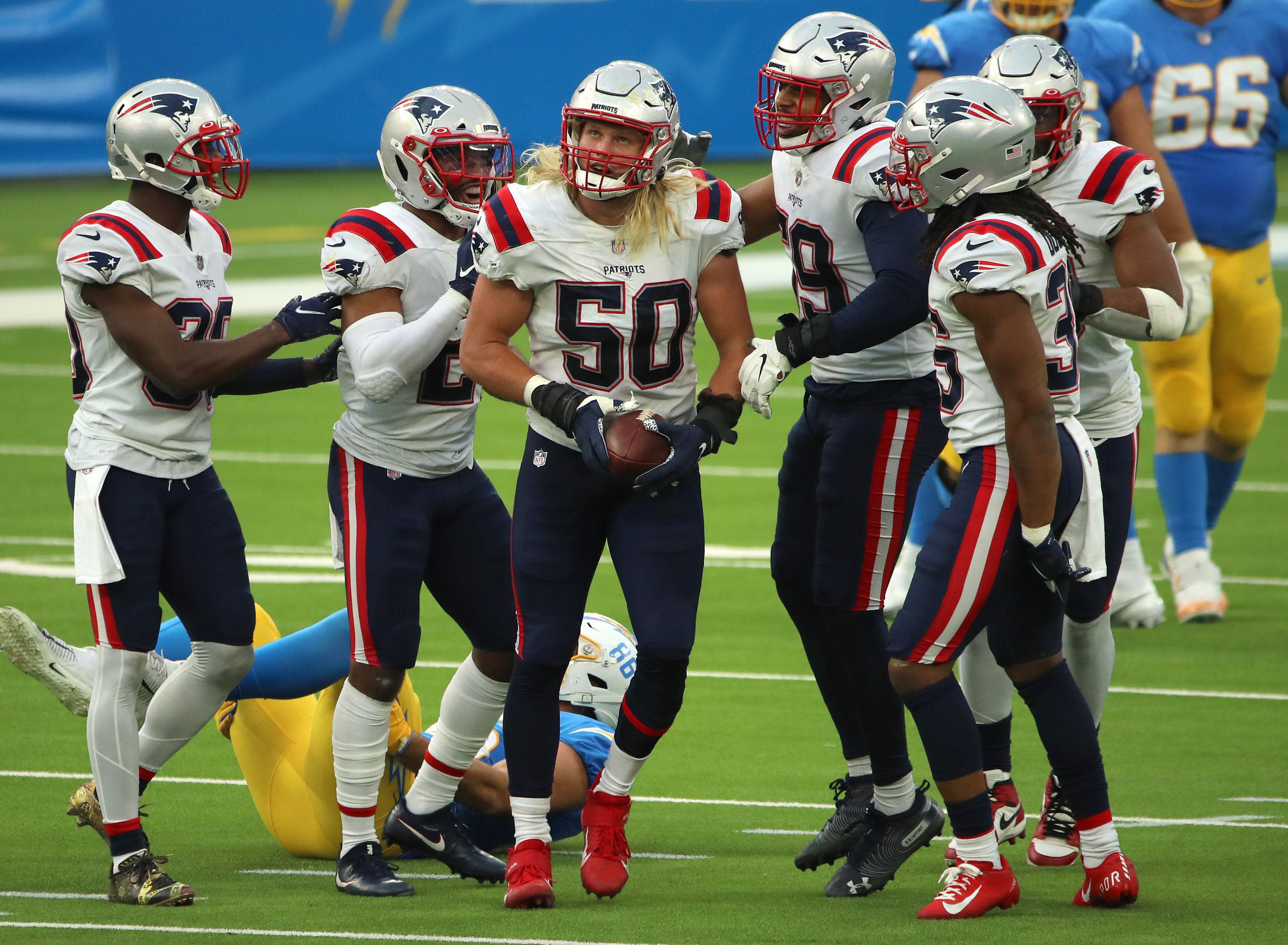 Cam Newton, Lamar Jackson in spotlight as Patriots host Ravens