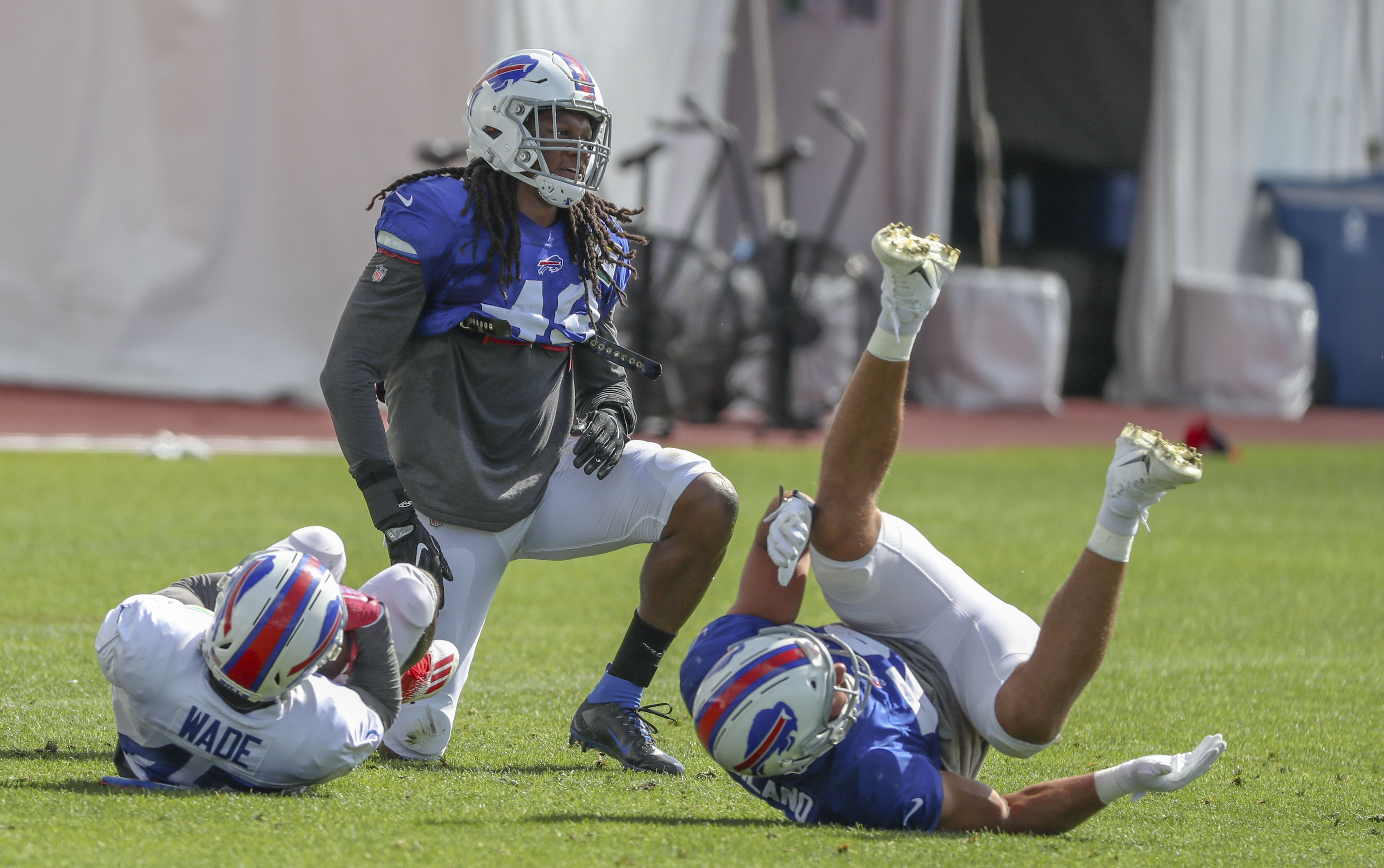 Bills injured linebackers Milano, Edmunds miss practice