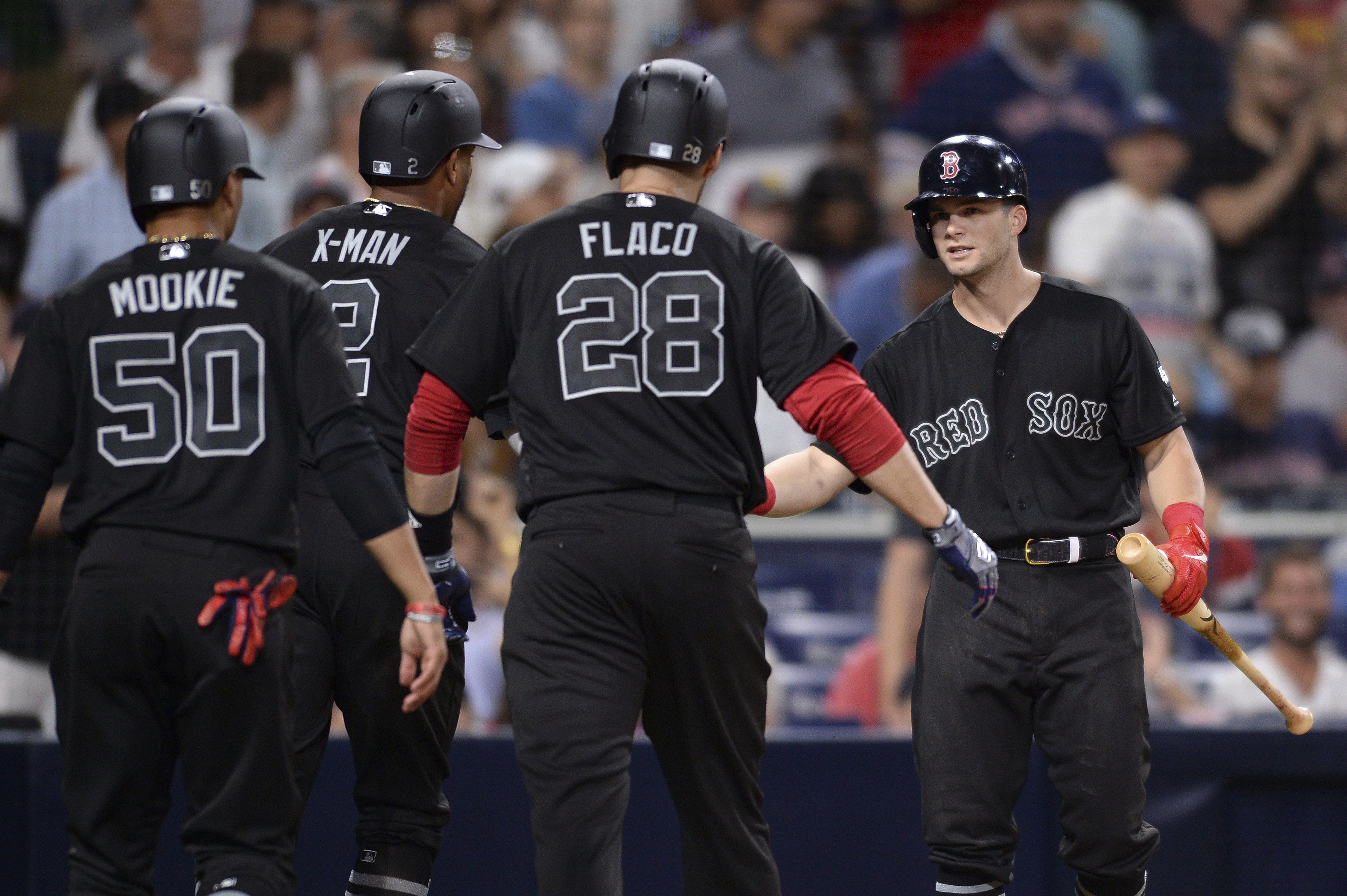 J.D. Martinez hits four homers as the Diamondbacks rout the