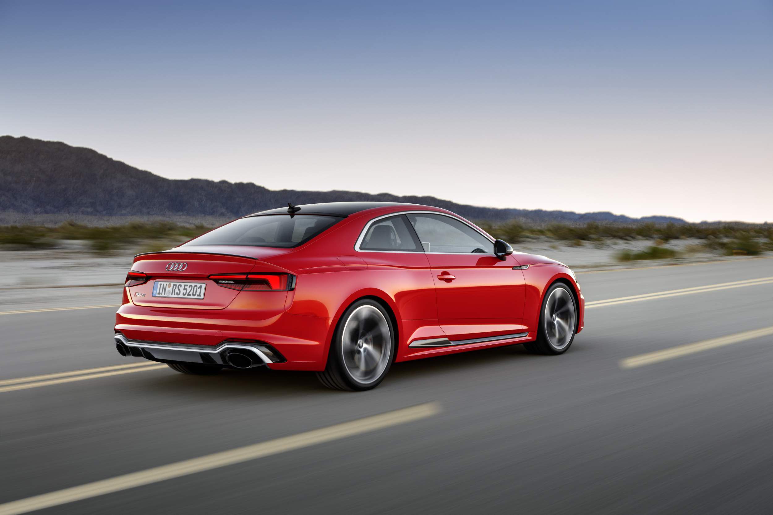 Audi-RS5-3-e1544812981153.jpg