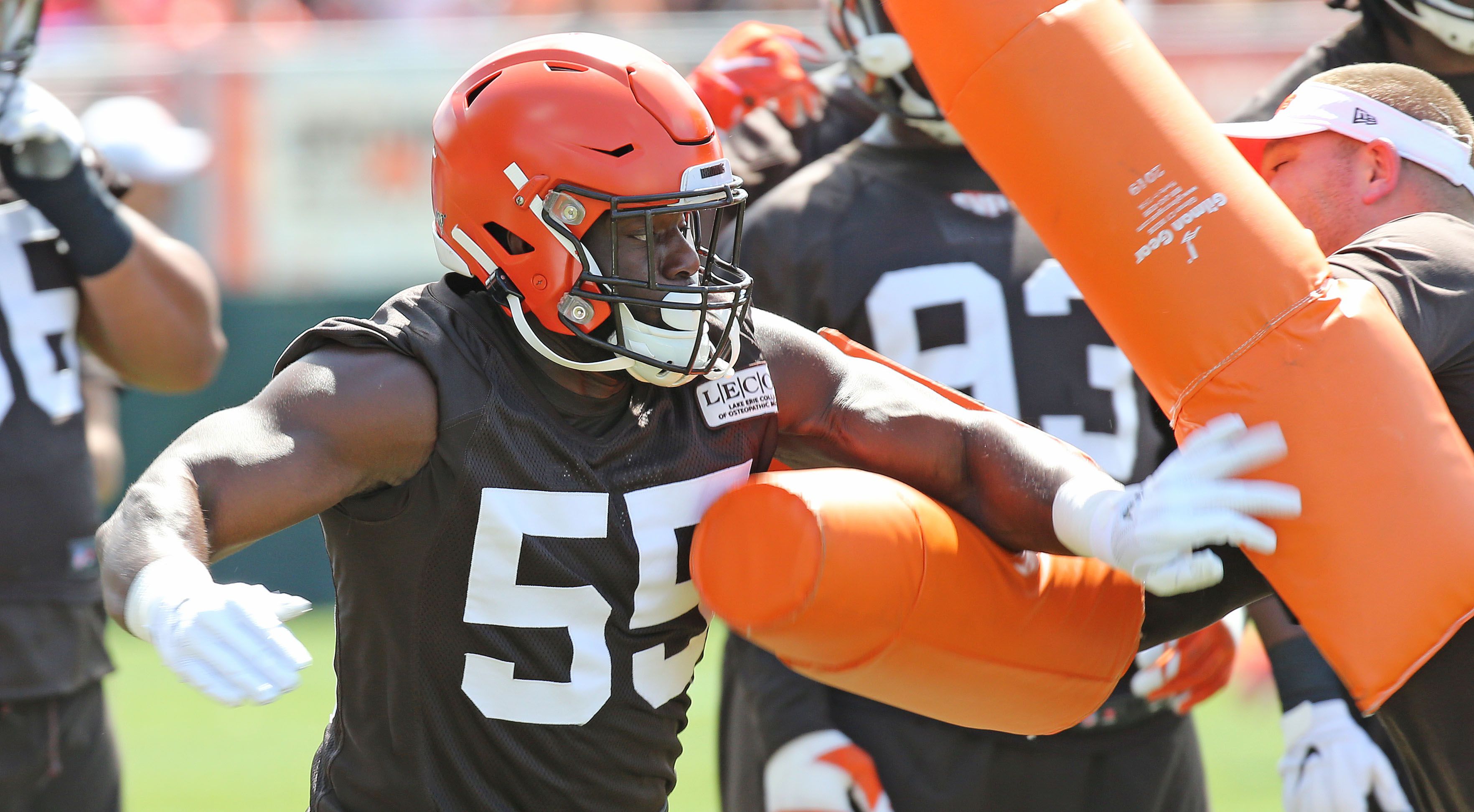 Genard Avery, Cleveland, Linebacker