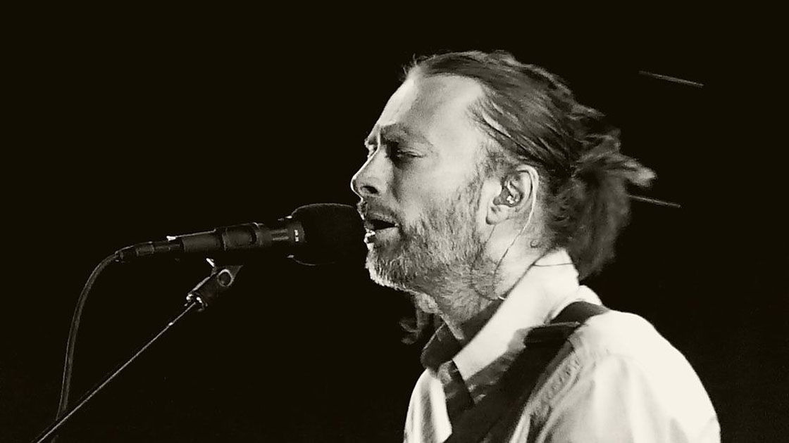 1024px-Thom_Yorke_Nimes_2012