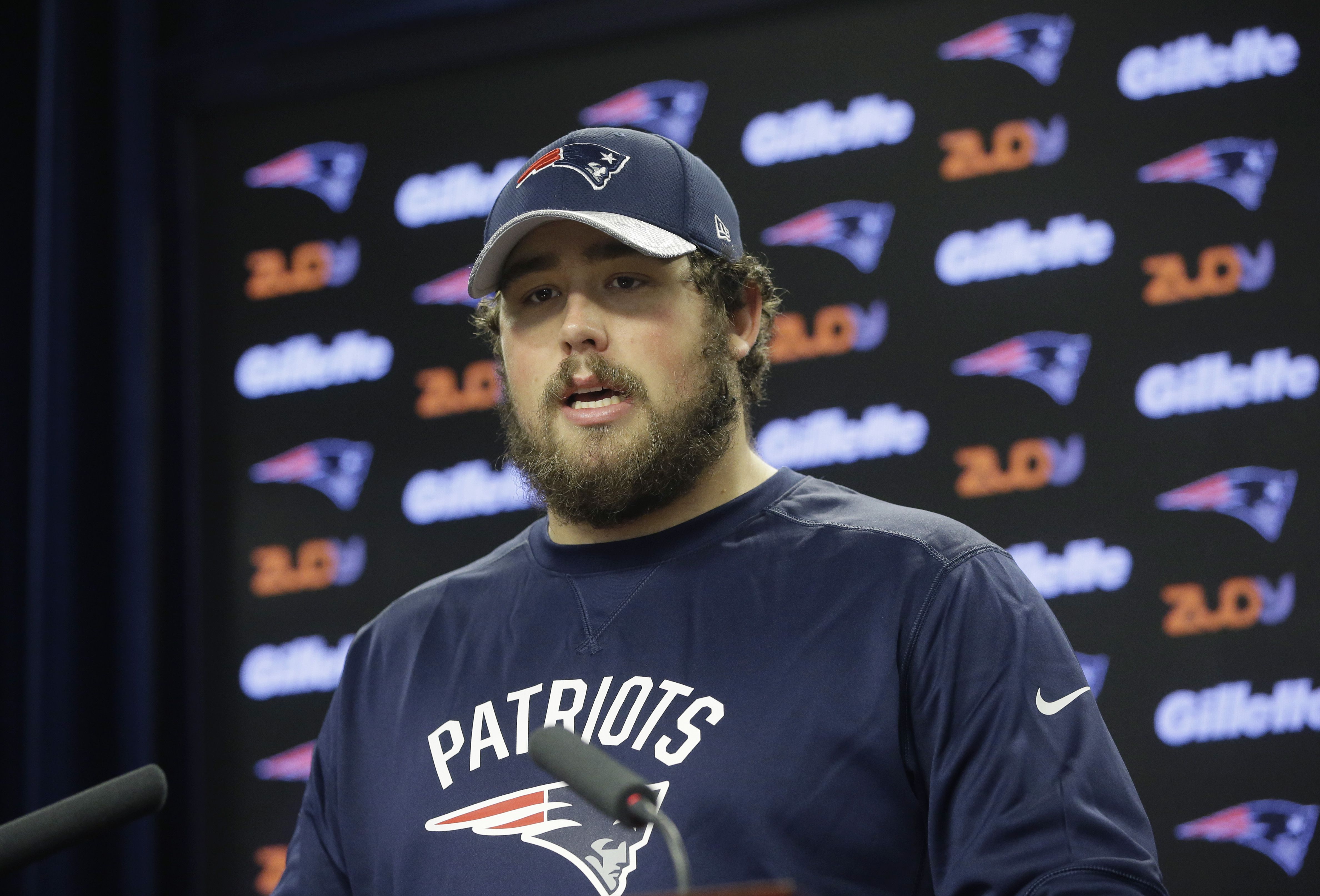 David Andrews remarkably back at Patriots practice, new player